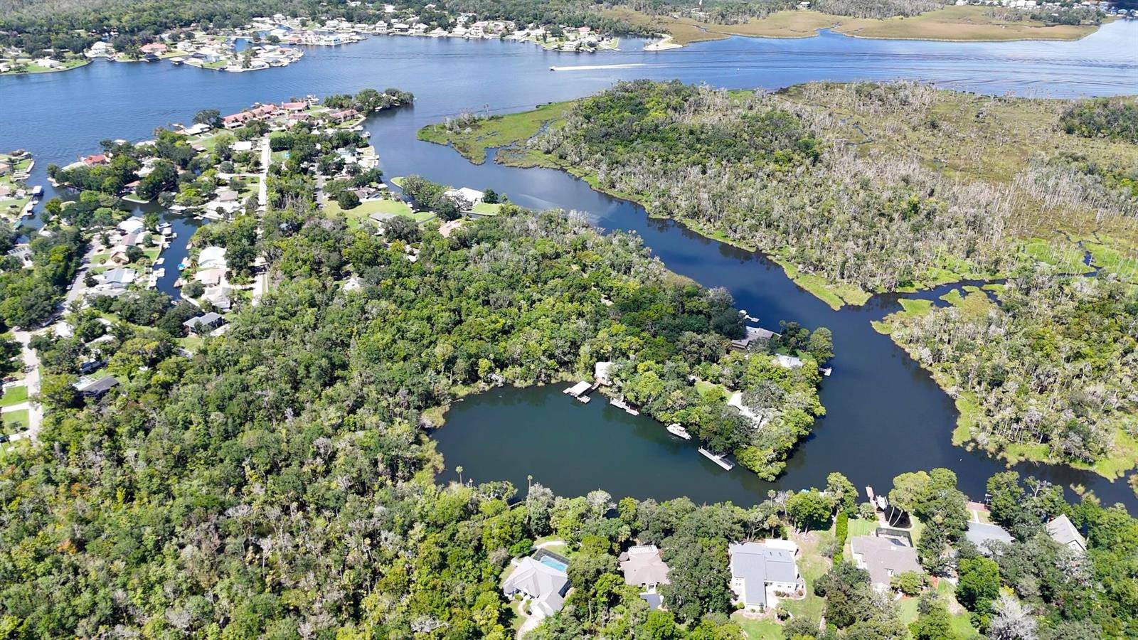 Crystal River, FL 34428,750 NW SNUG HARBOR RD