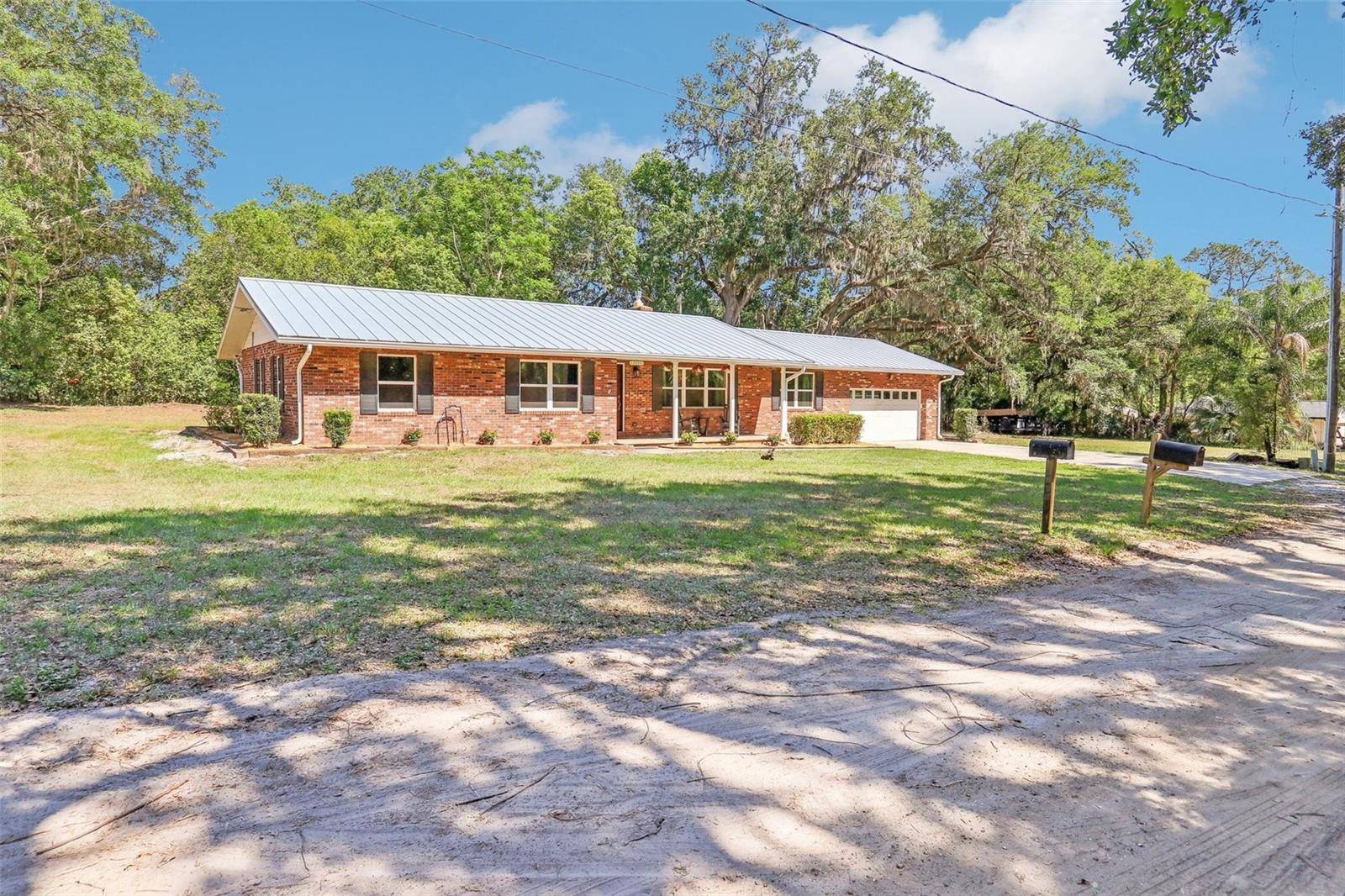 Altoona, FL 32702,42116 E LAKEVIEW DR