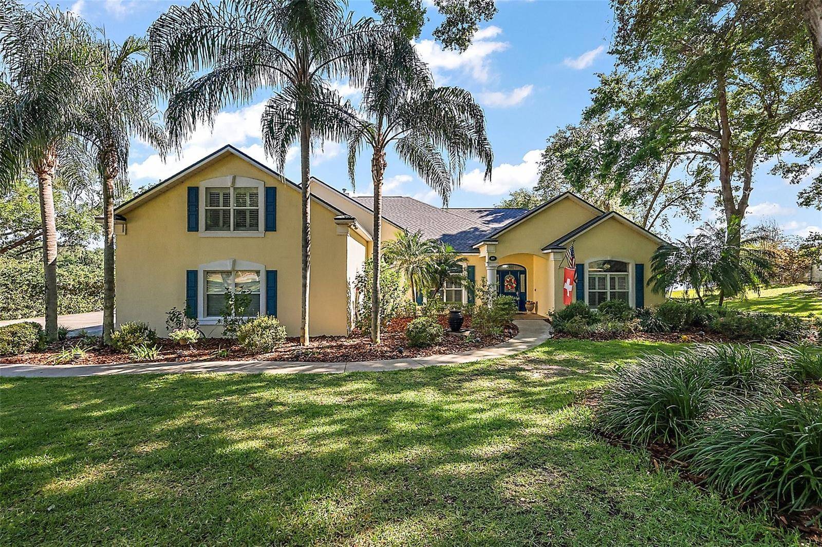 Fruitland Park, FL 34731,848 HAWK LNDG