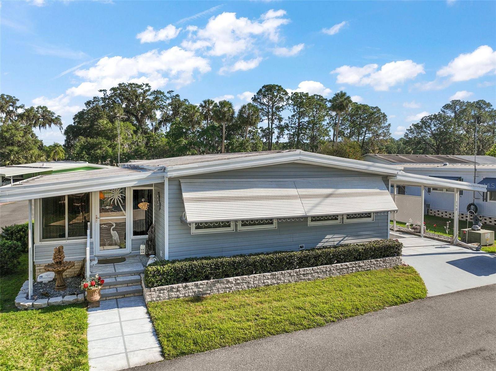 Eustis, FL 32726,150 HICKORY LN