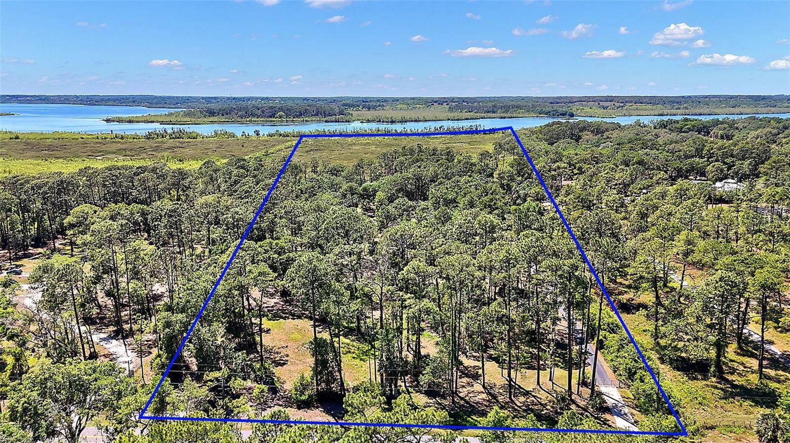 Leesburg, FL 34788,40325 EMERALDA ISLAND RD