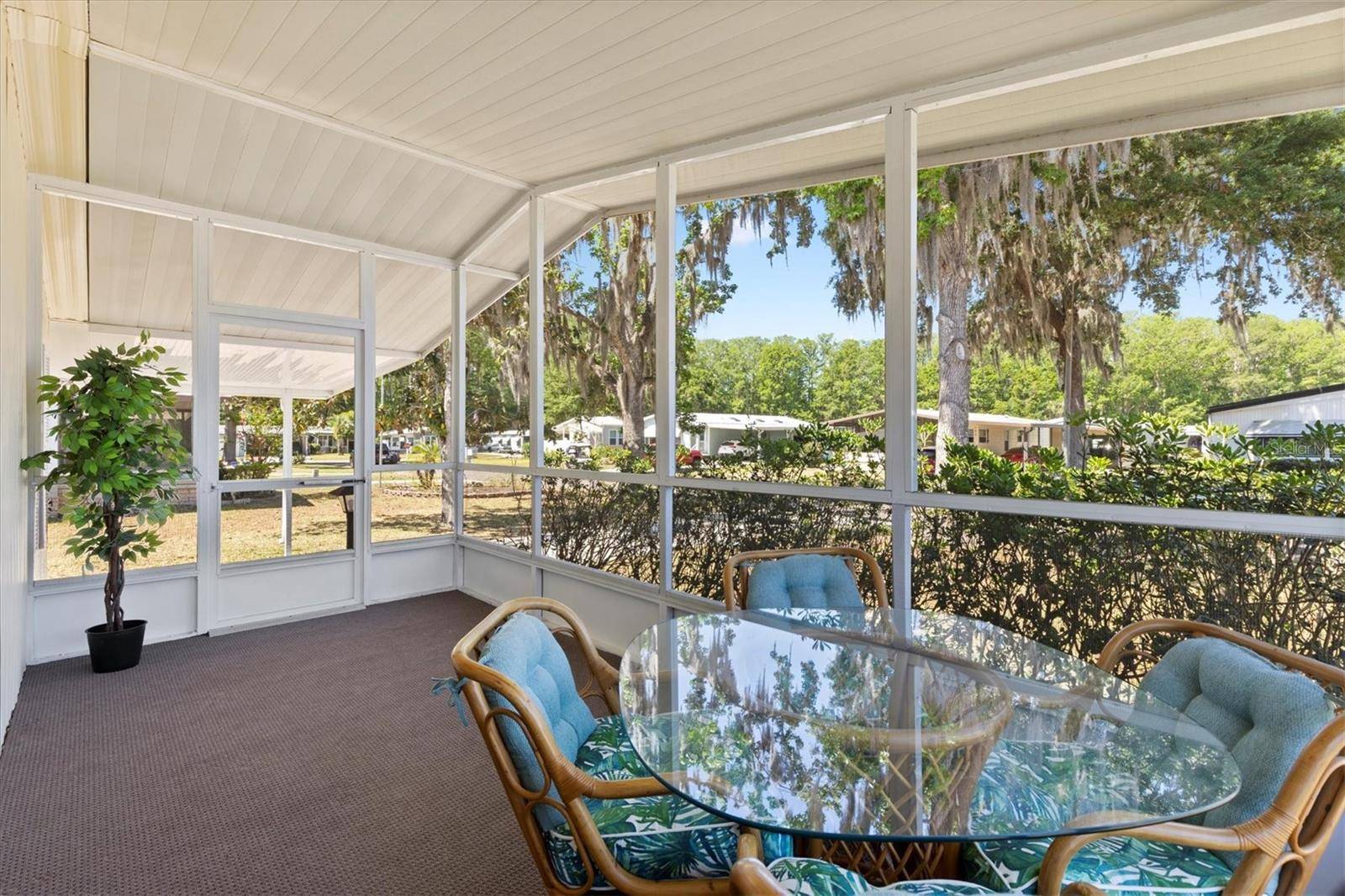 Wildwood, FL 34785,104 WINTERBERRY AVE