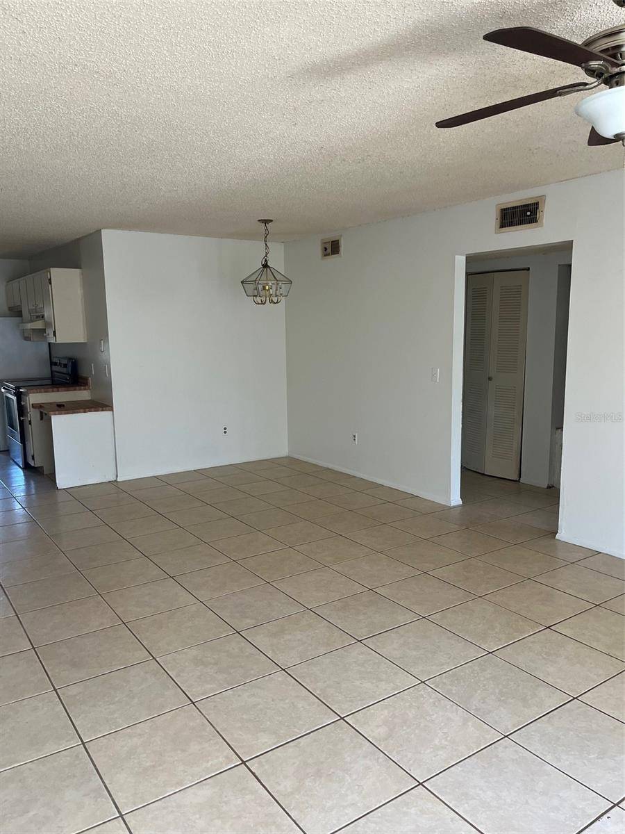 Tavares, FL 32778,430 E ROSEWOOD LN #430