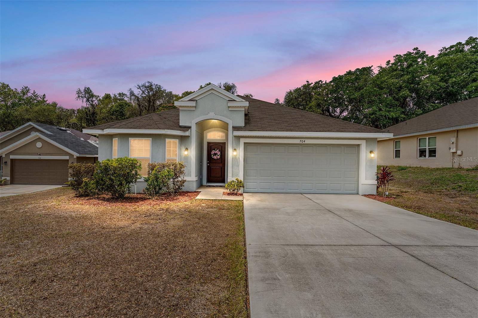 Fruitland Park, FL 34731,704 CHELSEA AVE