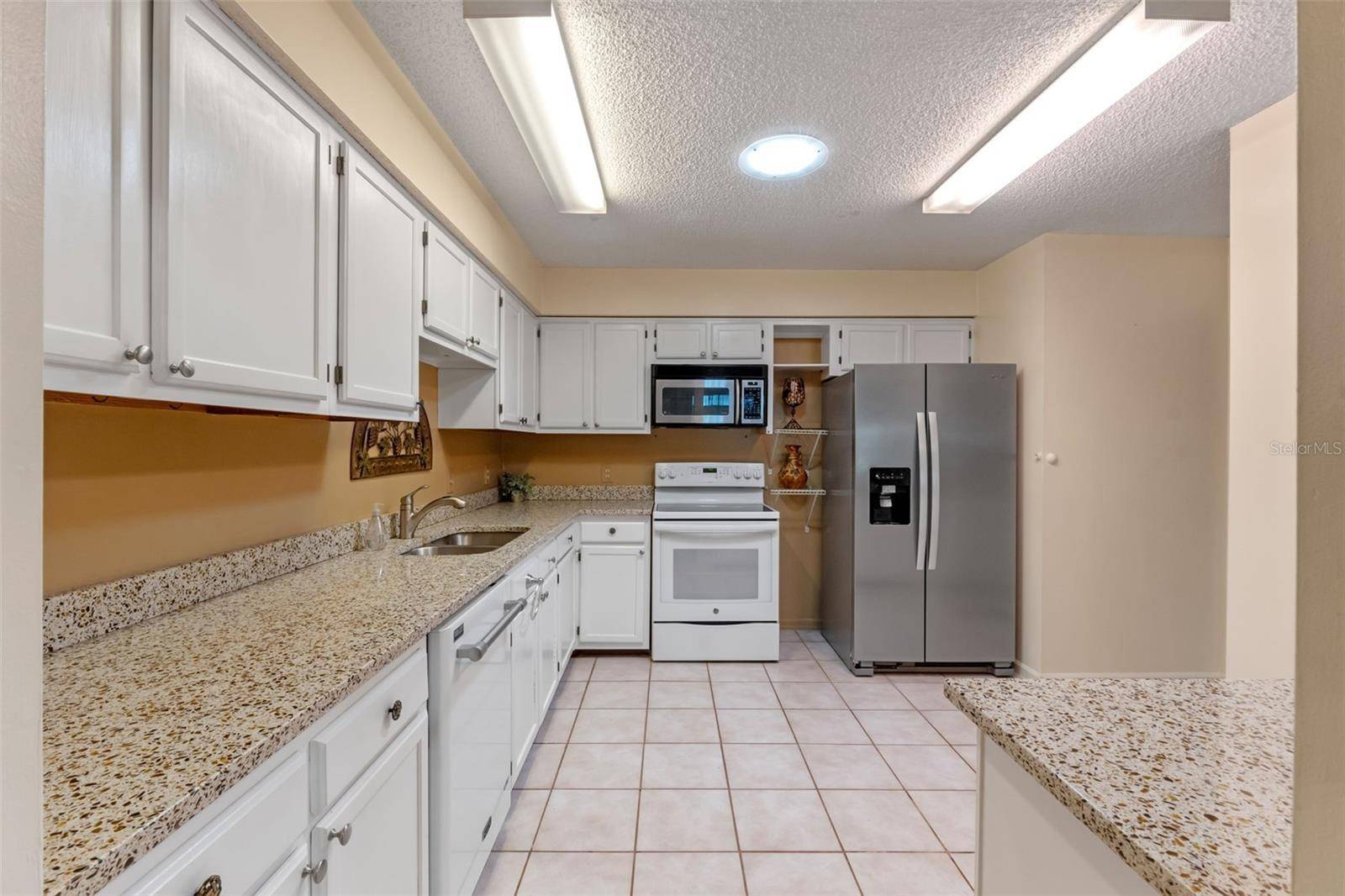 Leesburg, FL 34748,903 BELLE OAK DR