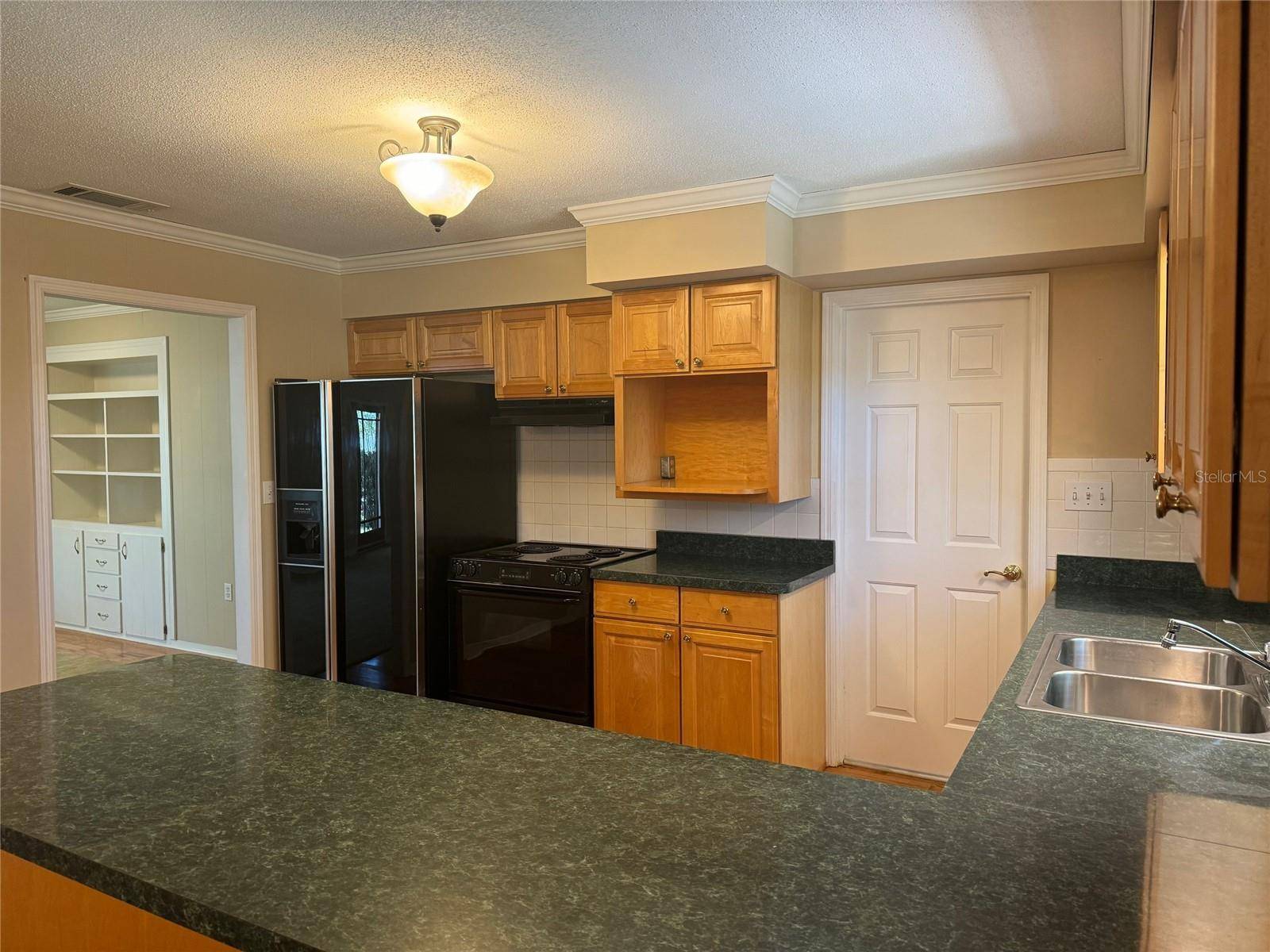 Eustis, FL 32726,619 W SEMINOLE AVE