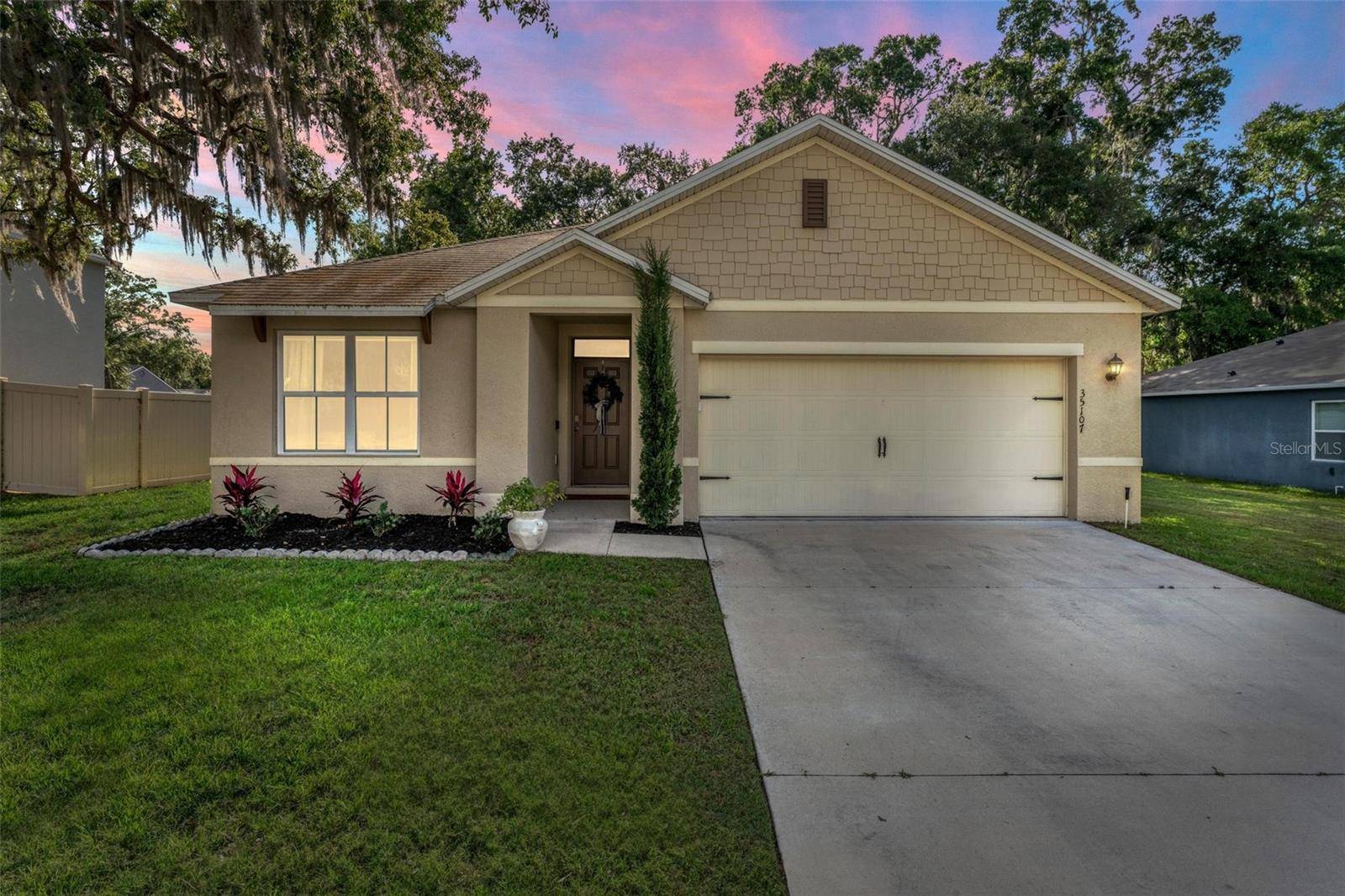 Leesburg, FL 34788,35107 SWEET LEAF LN