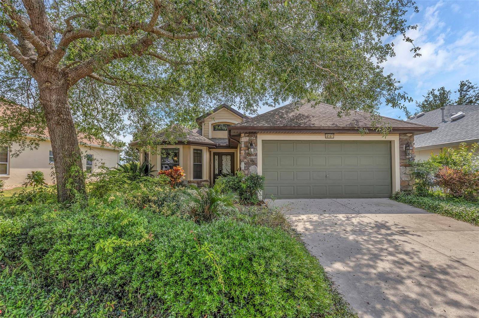 Mount Dora, FL 32757,8167 BRIDGEPORT BAY CIR