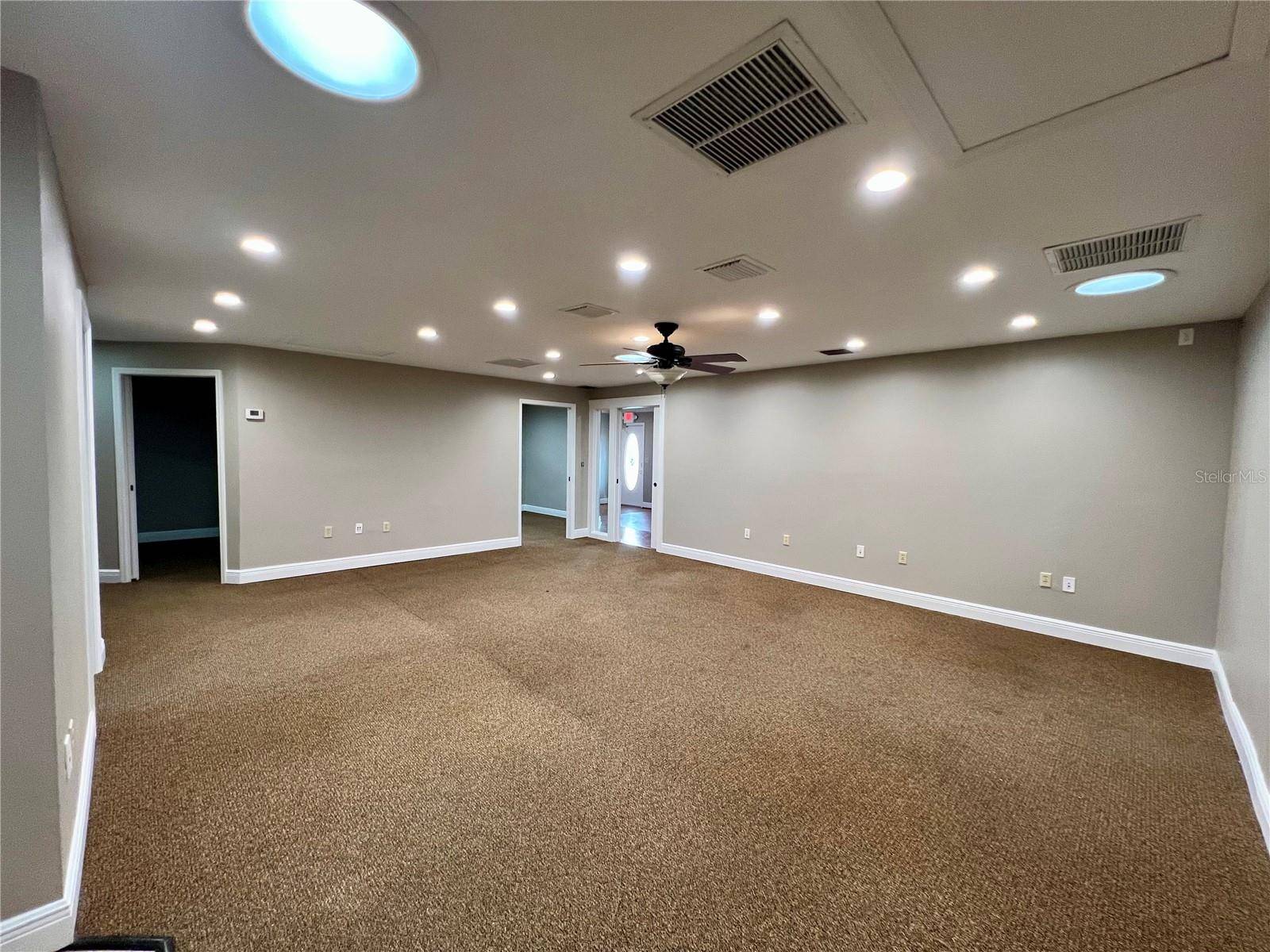 Fruitland Park, FL 34731,3360 US HIGHWAY 441/27