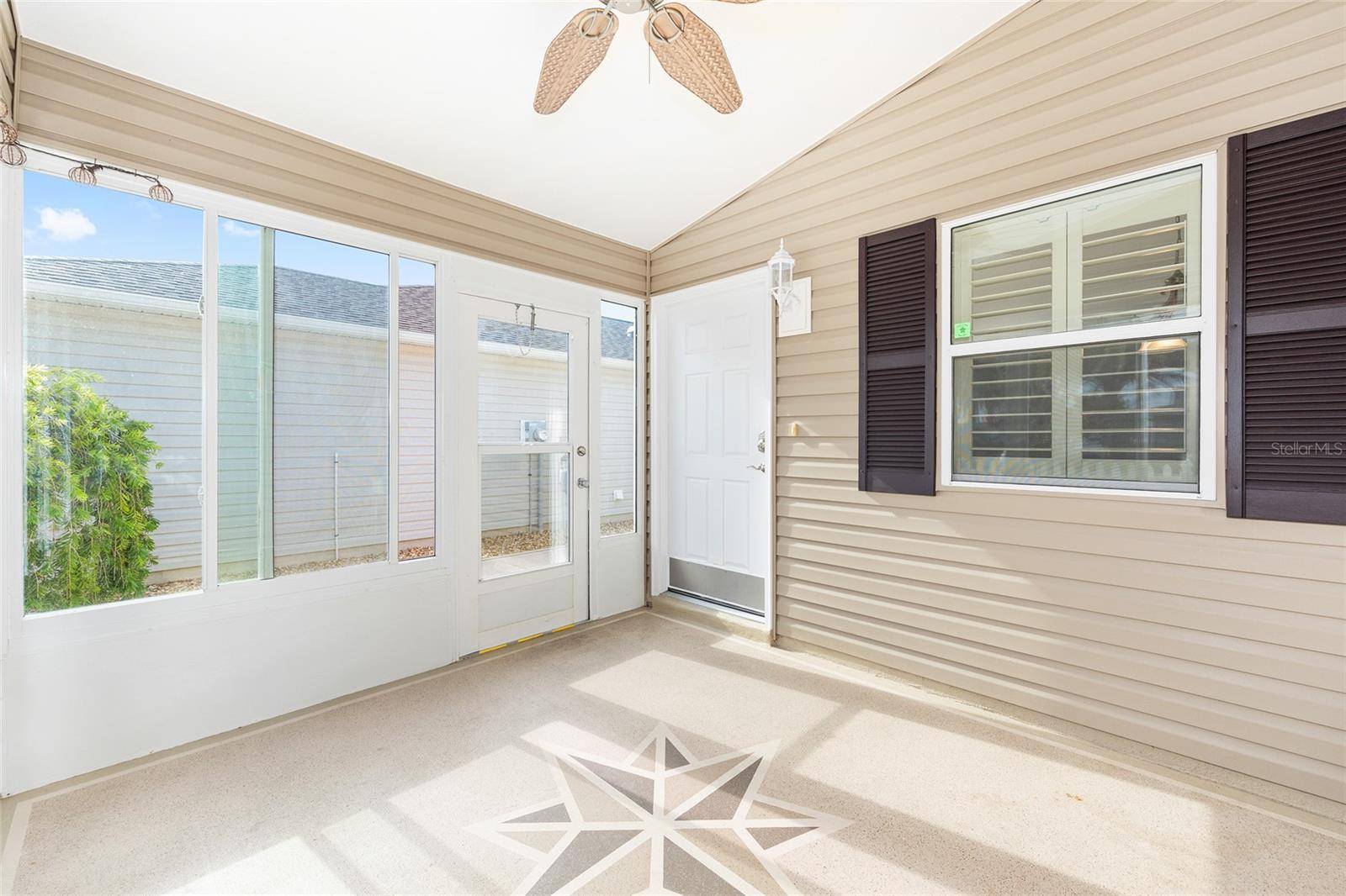 The Villages, FL 32162,2564 RED CEDAR LN