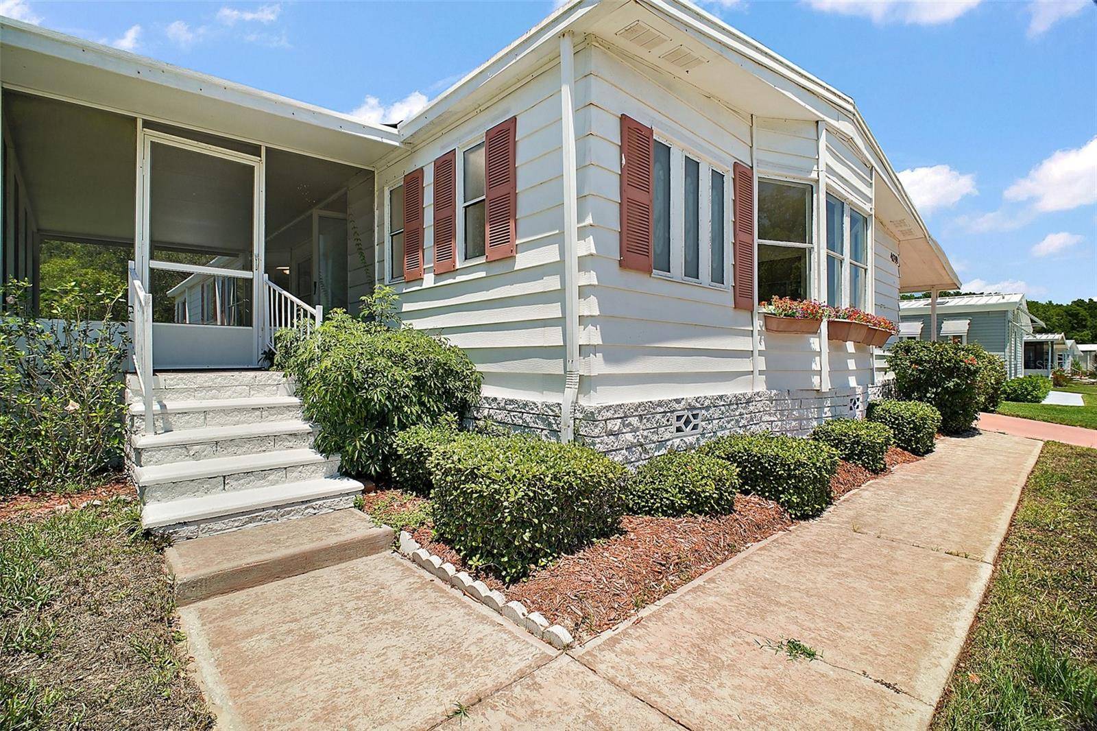 Zellwood, FL 32798,4039 N CITRUS CIR #200