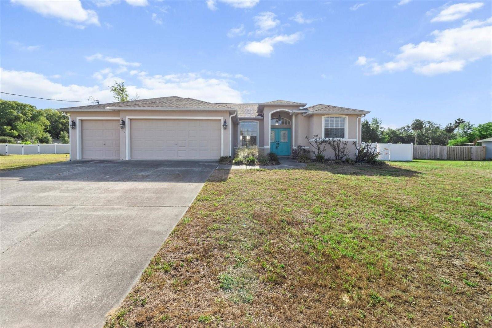 Crystal River, FL 34429,915 N FOX MEADOW TER