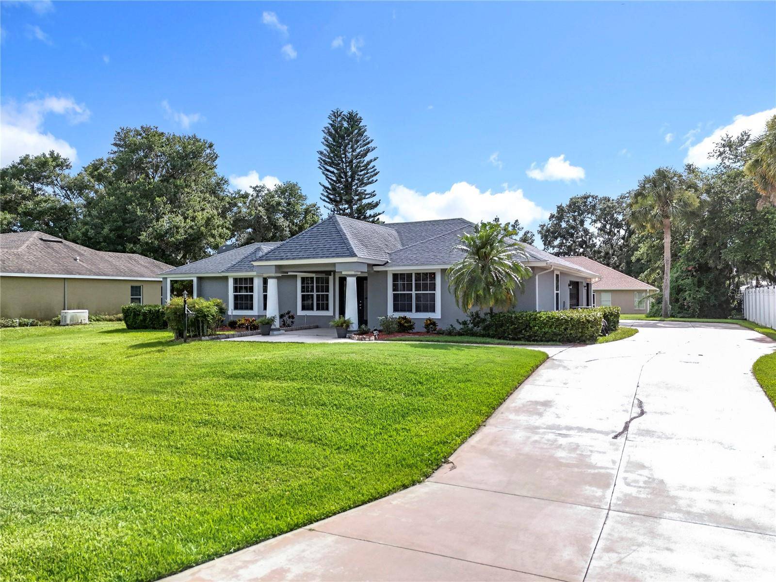 Eustis, FL 32726,2024 MEADOWSIDE DR