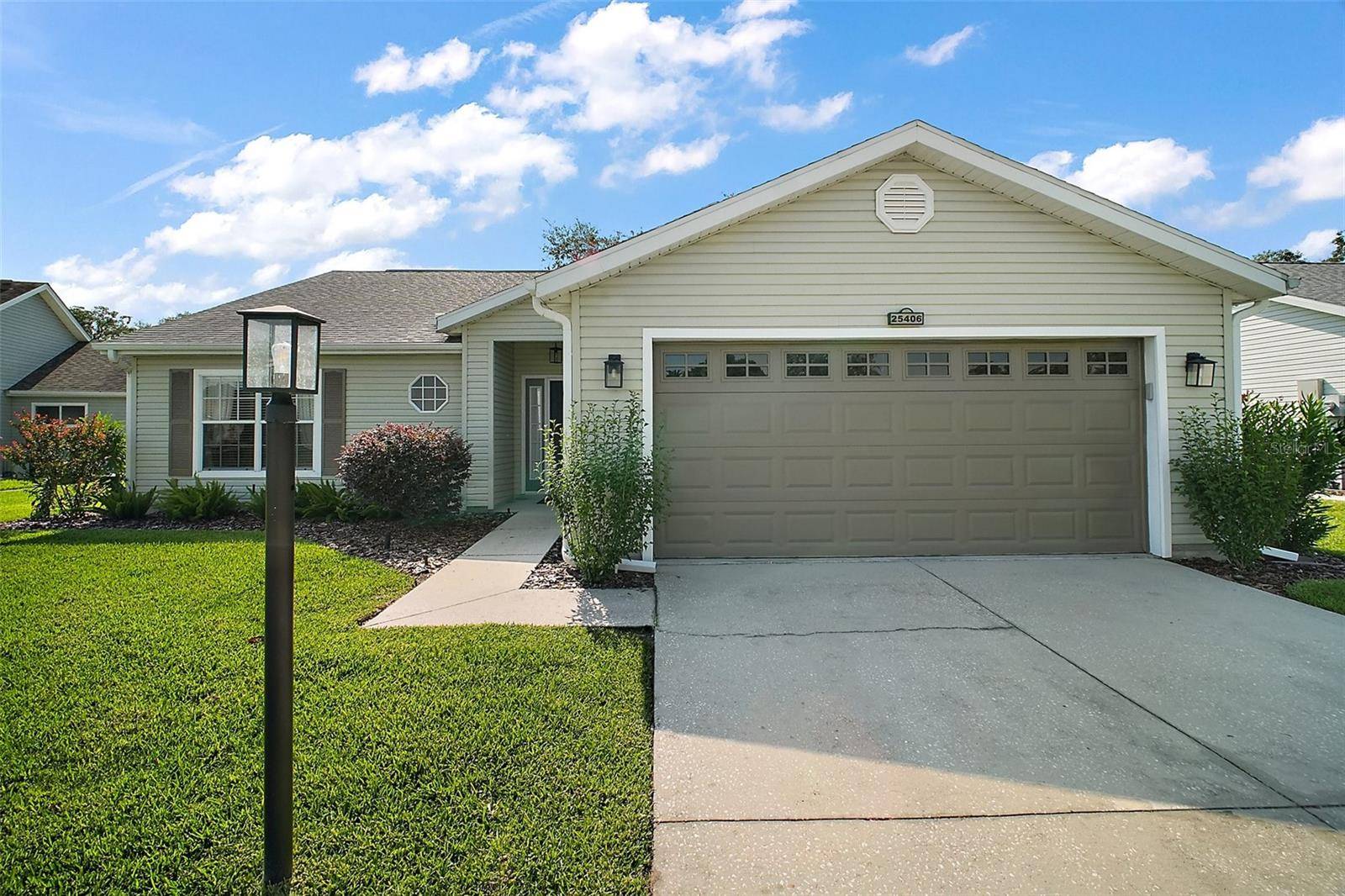 Leesburg, FL 34748,25406 CRESTWATER DR