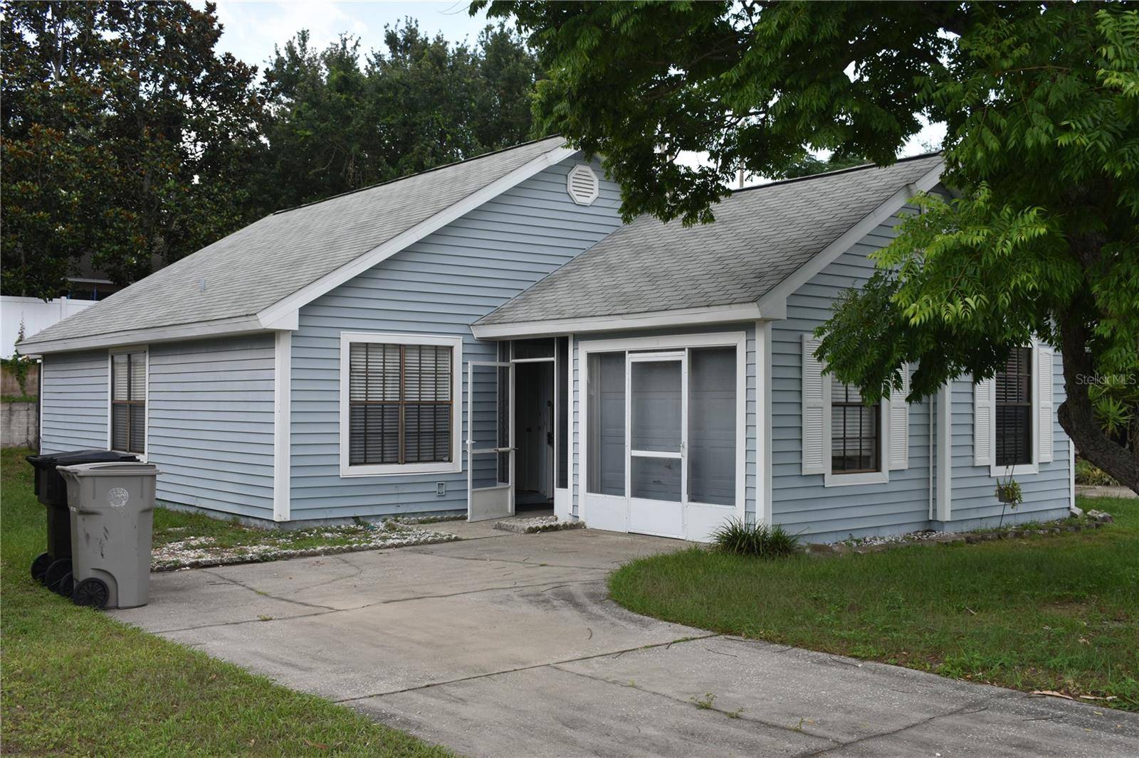 Apopka, FL 32712,610 SWALLOW CT