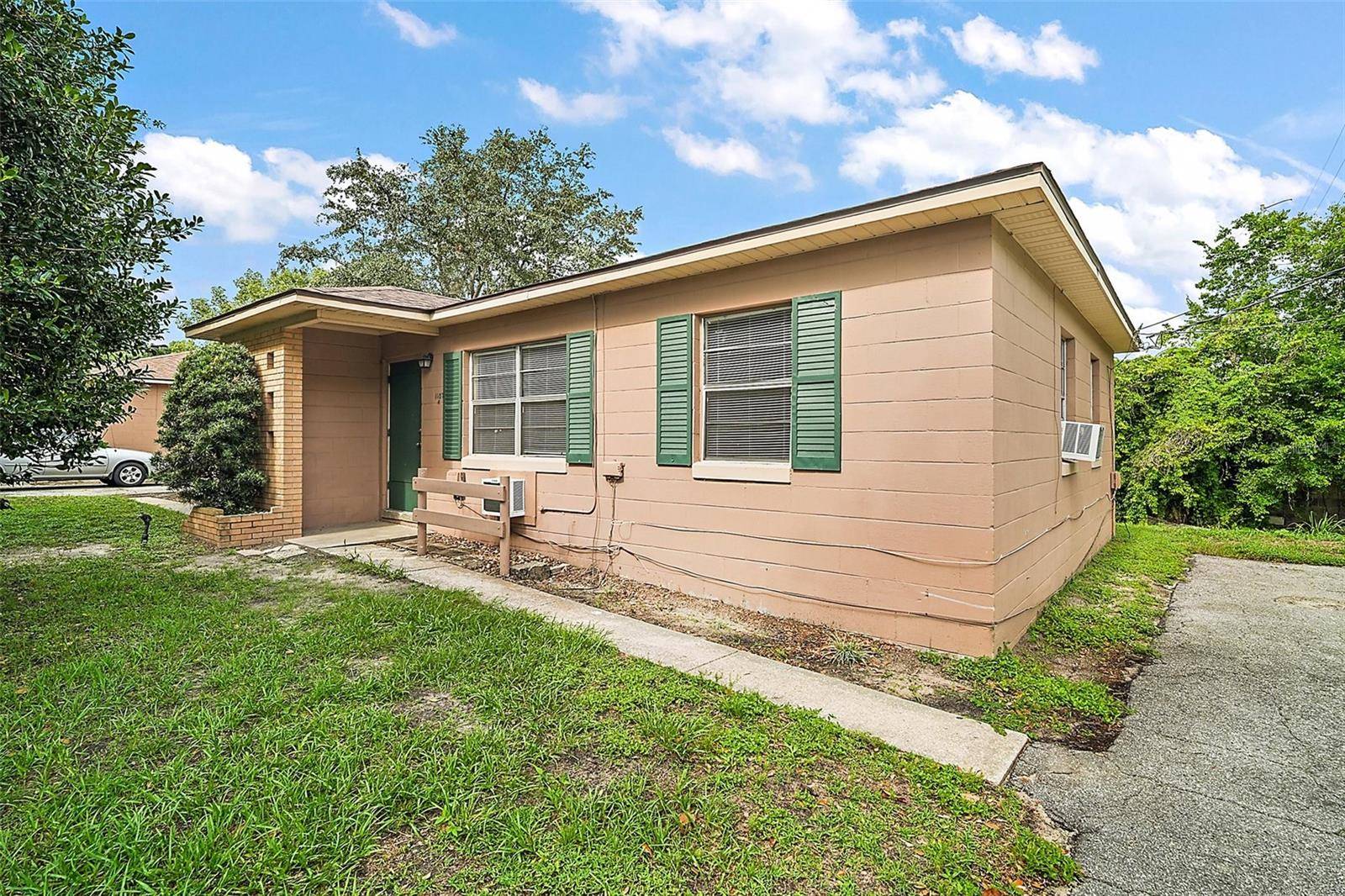 Leesburg, FL 34748,1105-1111 JOHNSON ST