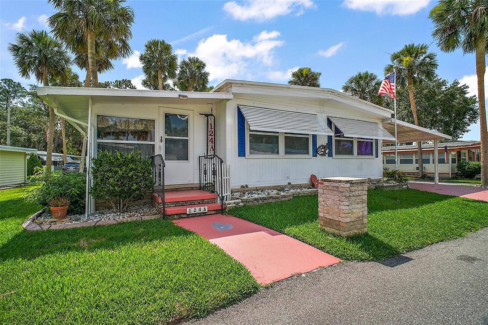 Eustis, FL 32726,124A SHADY LN