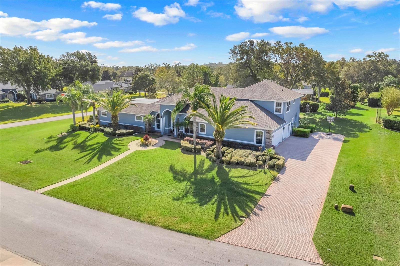 Yalaha, FL 34797,7350 SPRING MOUNTAIN LN