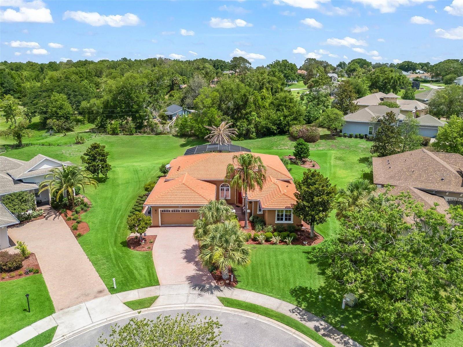 Lady Lake, FL 32159,5235 ISLAND TERRACE CT