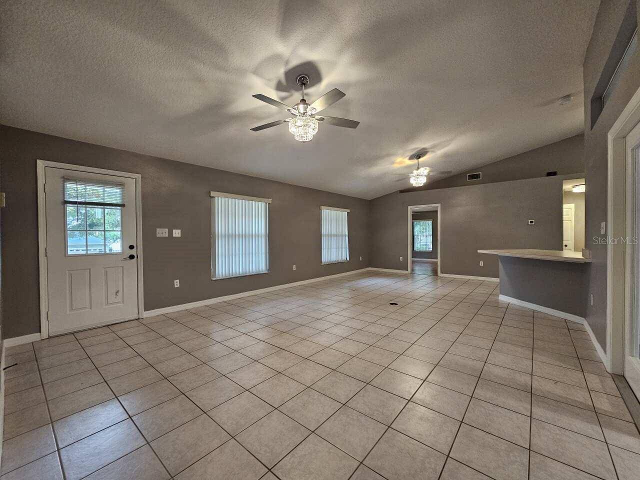 Minneola, FL 34715,931 SUNSET SHORES DR