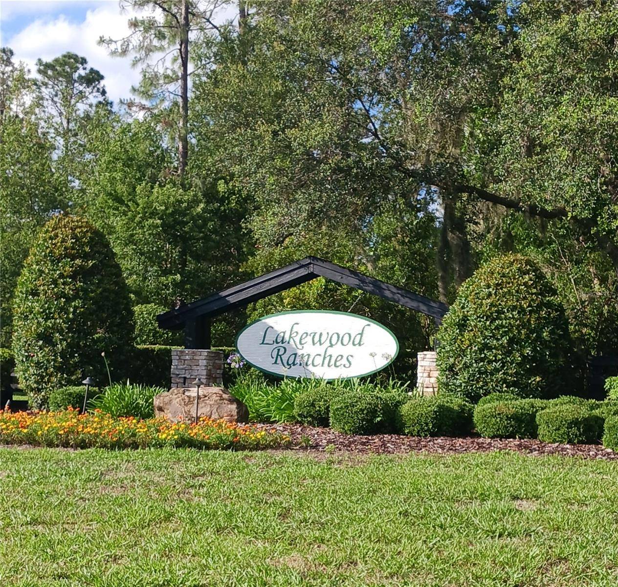 Eustis, FL 32736,35135 PINEGATE TRL