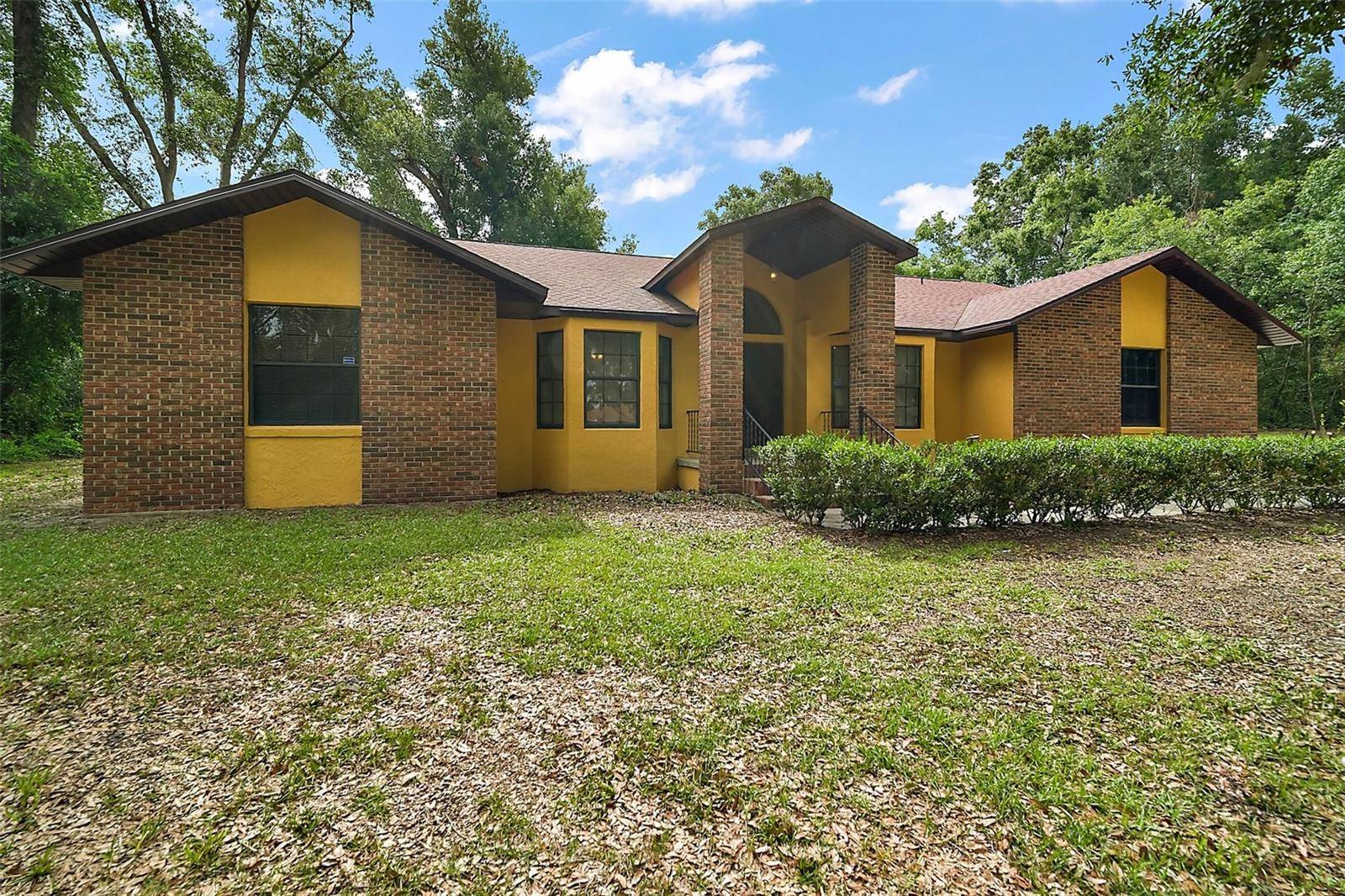 Fruitland Park, FL 34731,37236 CHERRY LAKE RD