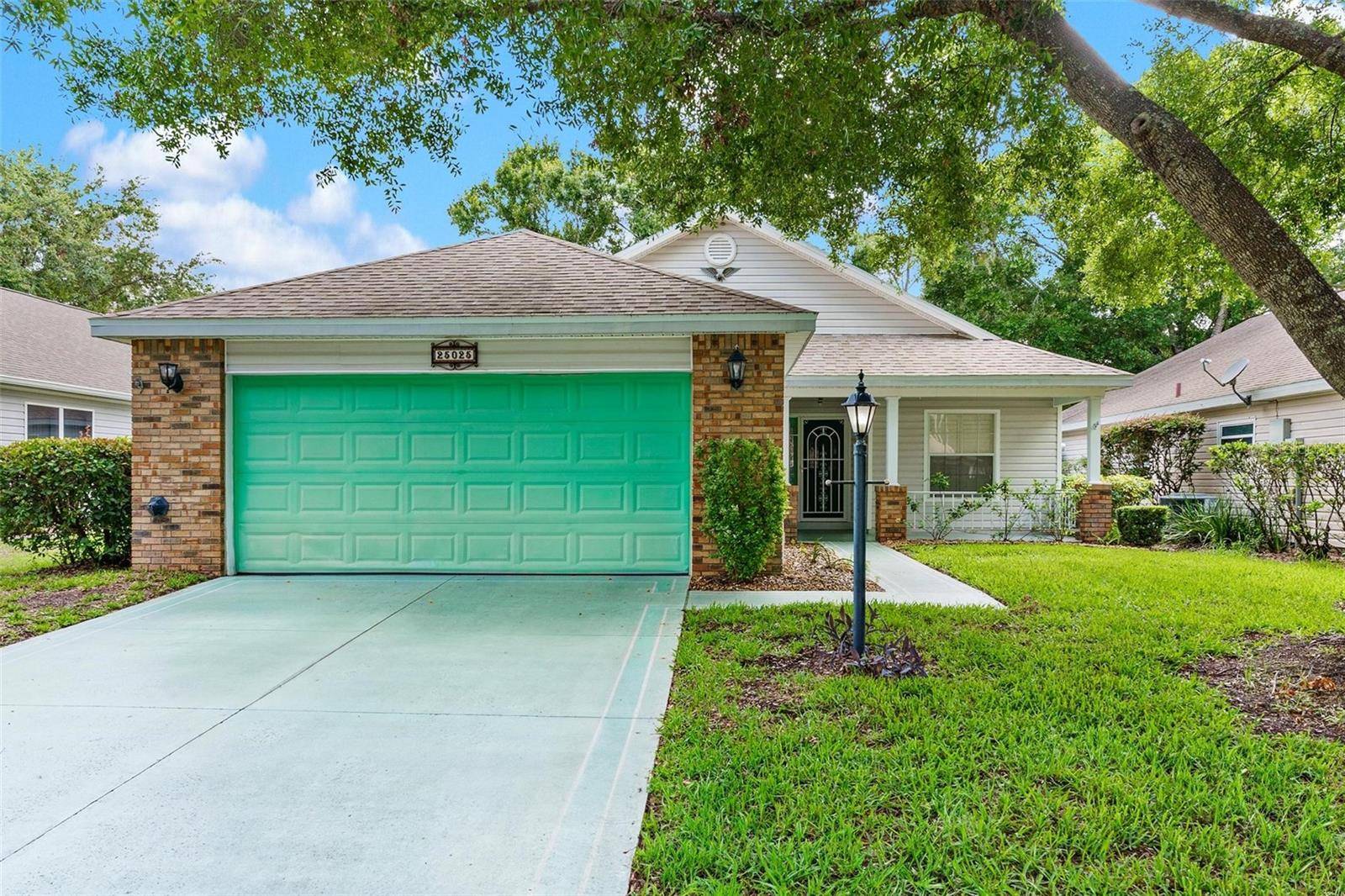 Leesburg, FL 34748,25025 CRANES ROOST CIR