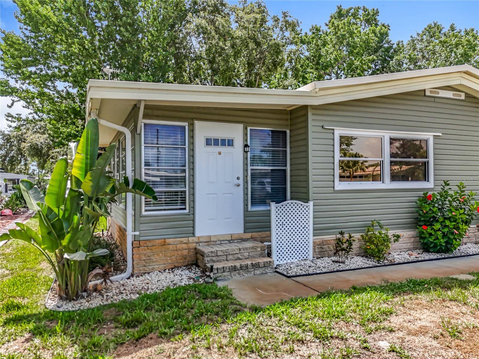 Tavares, FL 32778,1156 CAPELLA DR