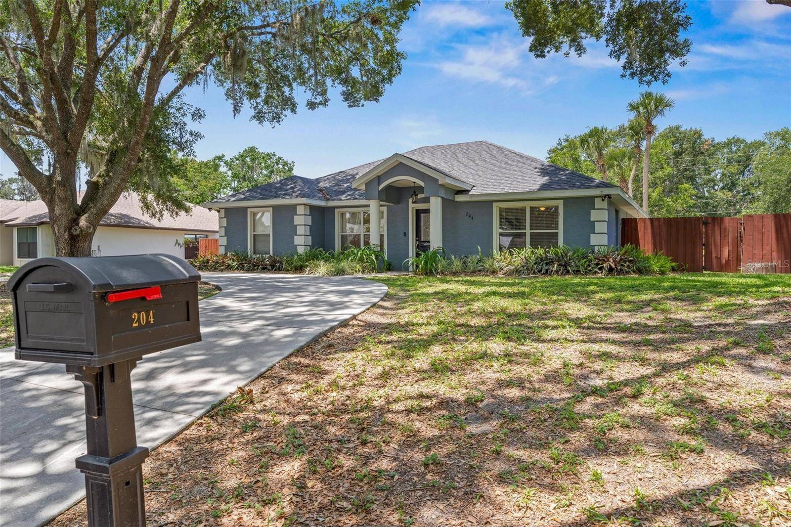Umatilla, FL 32784,204 LORI CT