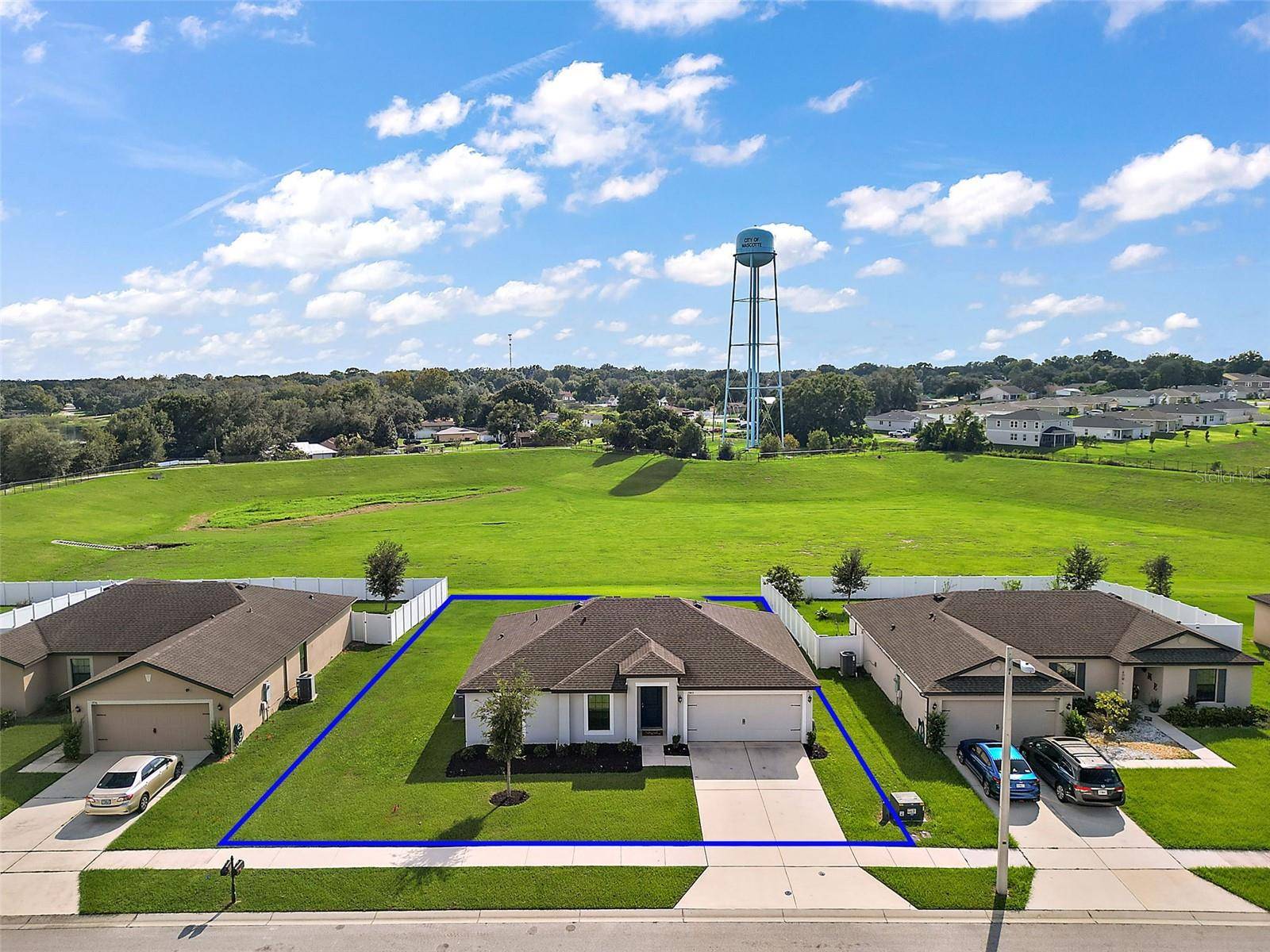 Mascotte, FL 34753,1940 PIEDMONT CT