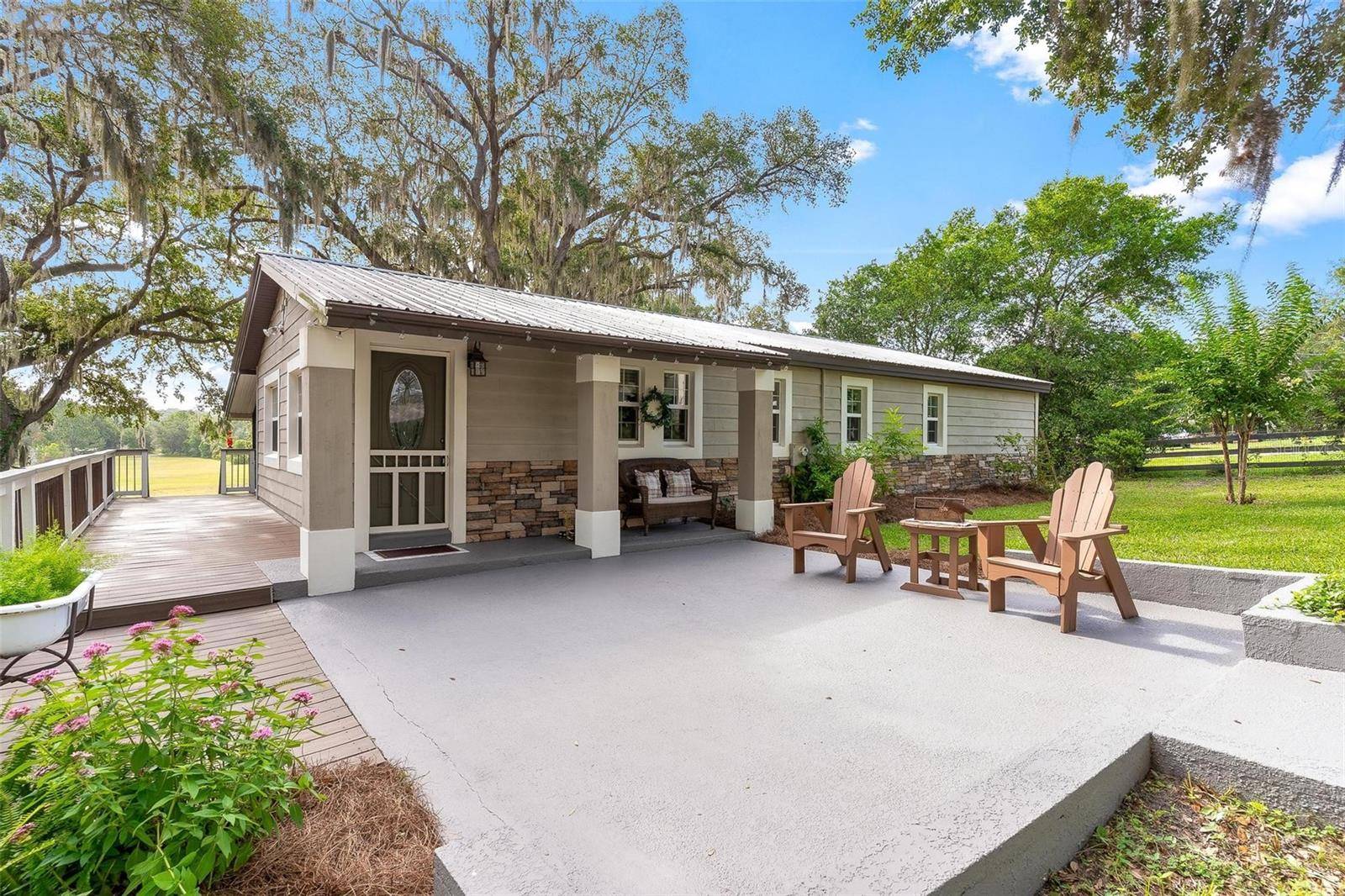 Fruitland Park, FL 34731,1436 SPRING LAKE RD