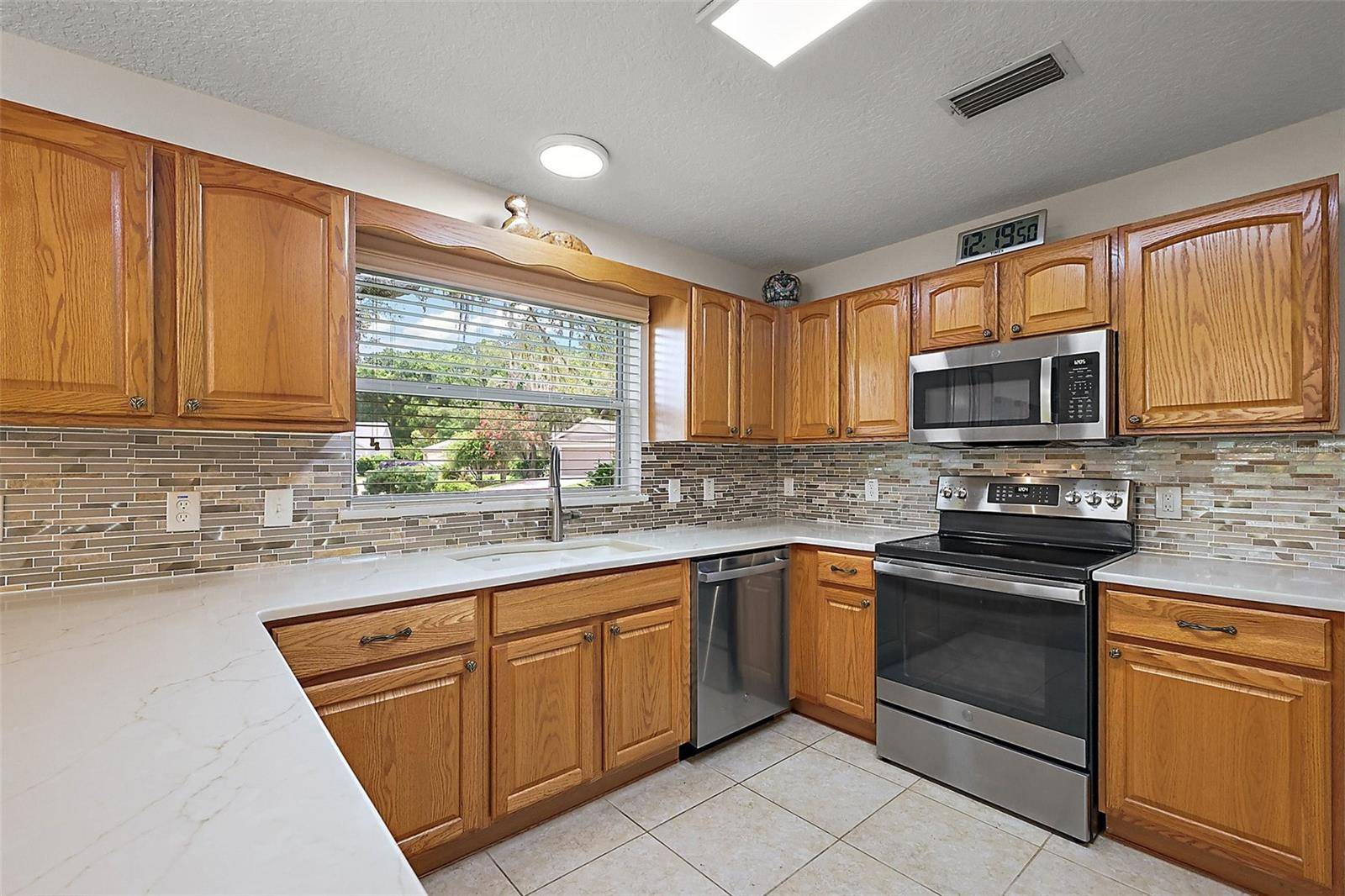 The Villages, FL 32159,1002 AMARILLO PL