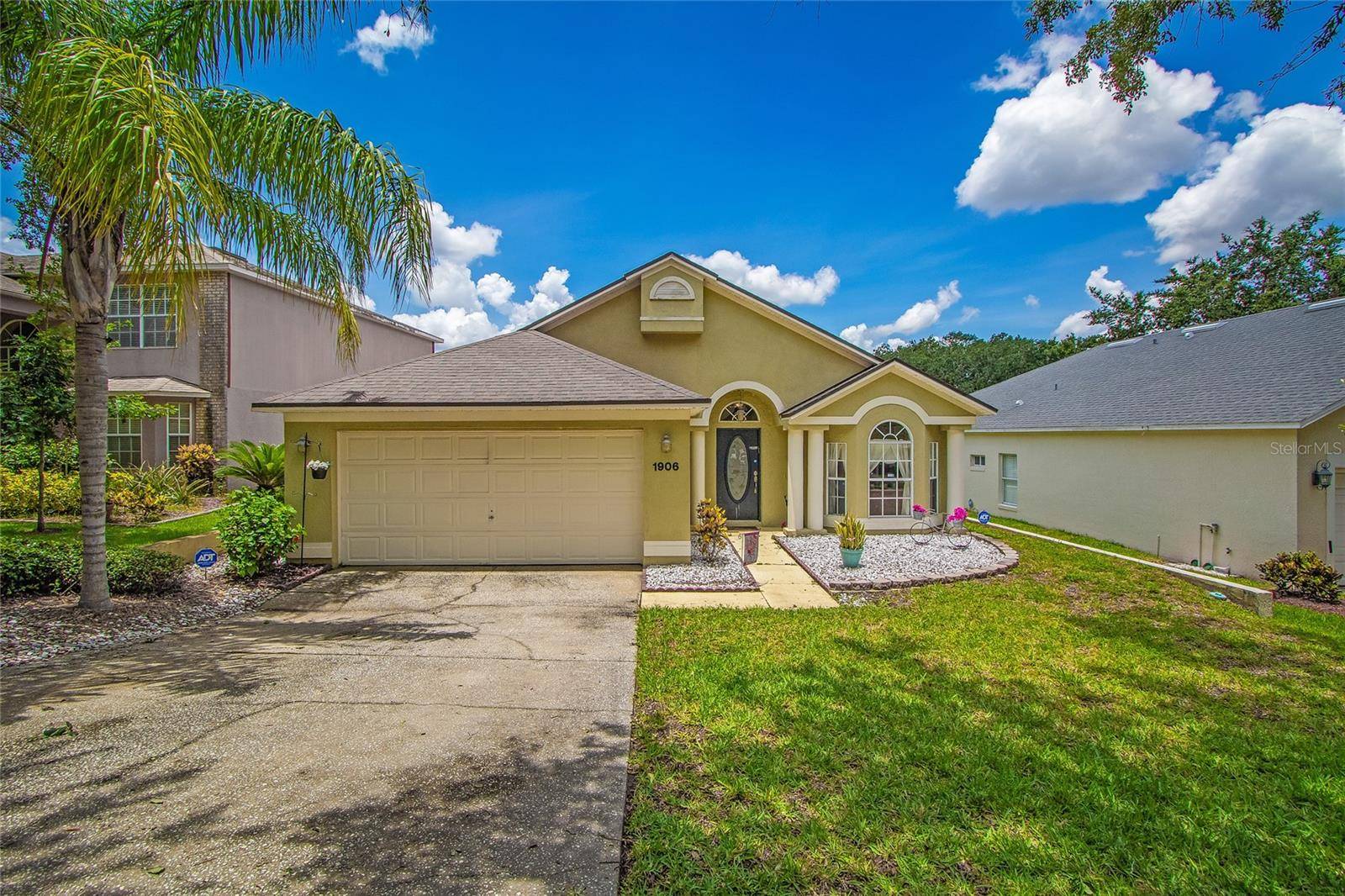 Orlando, FL 32835,1906 CHATHAMOOR DR