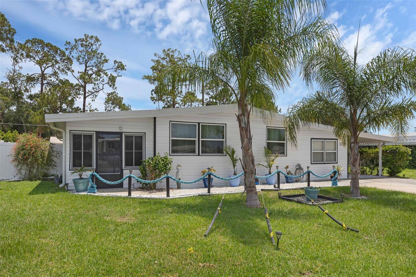 Tavares, FL 32778,1025 CAPELLA DR