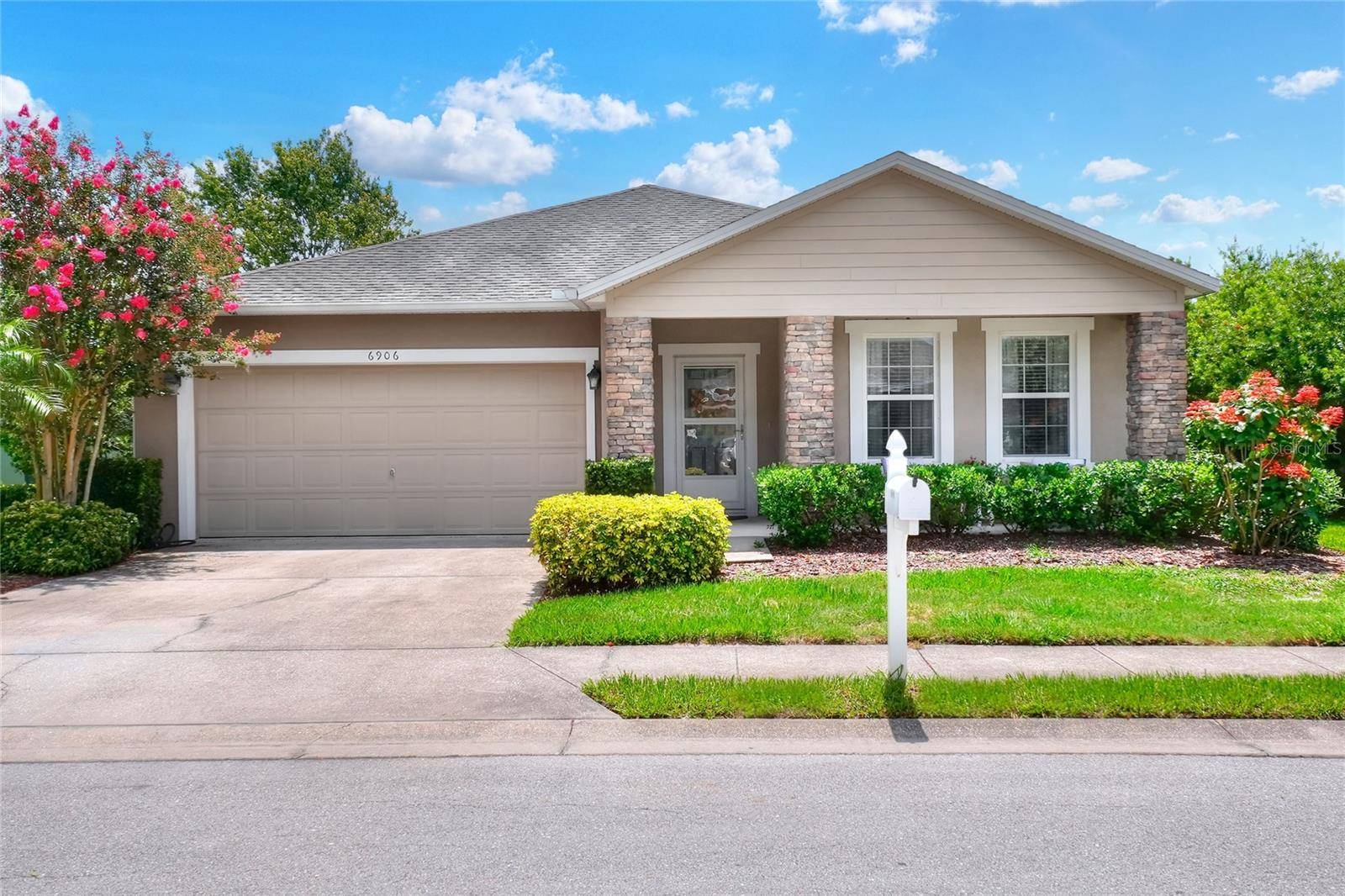 Lakeland, FL 33811,6906 GLENBROOK DR