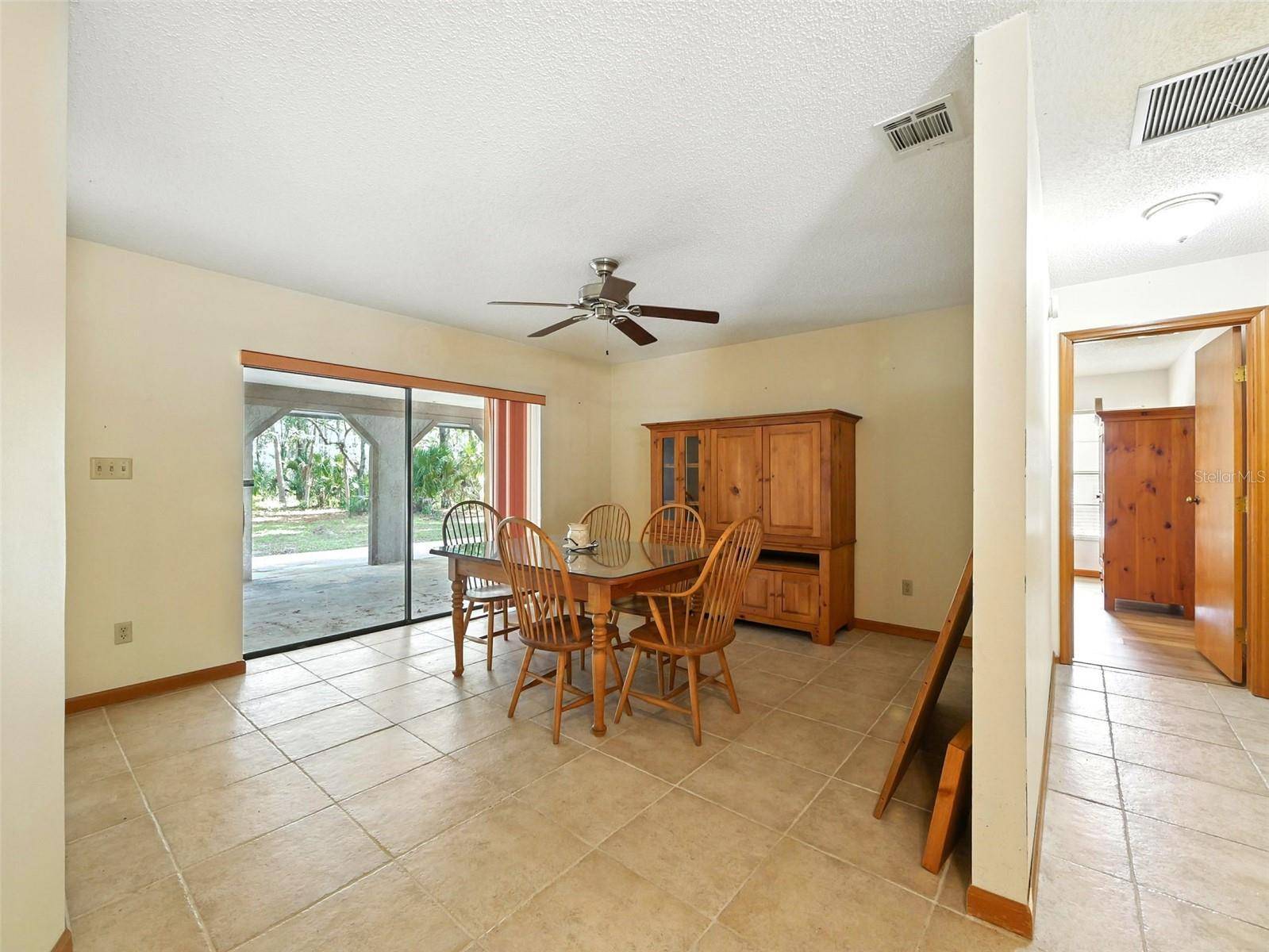 Apopka, FL 32712,1053 CAVERN DR