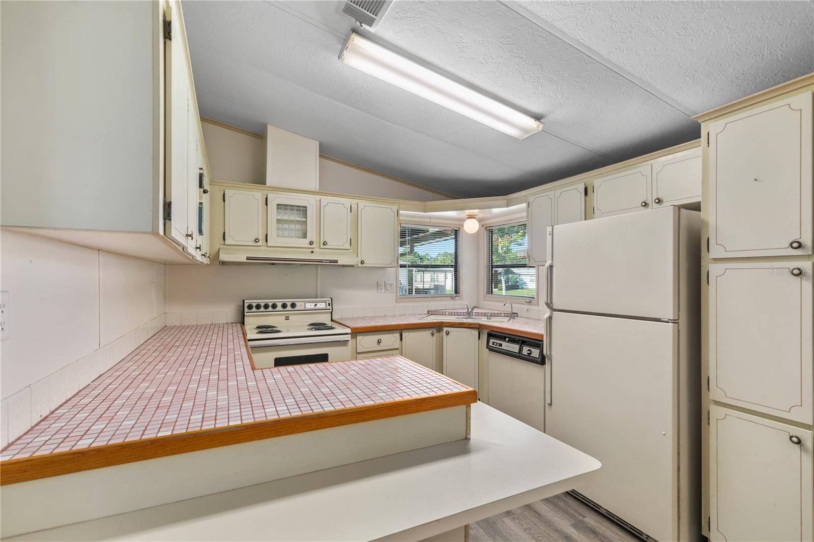 Mount Dora, FL 32757,1855 STACEY DR