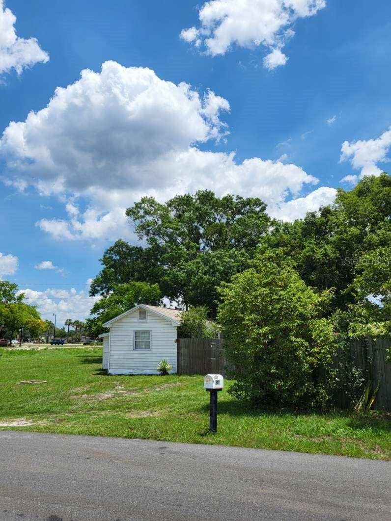 Sanford, FL 32773,2611 HIAWATHA AVE