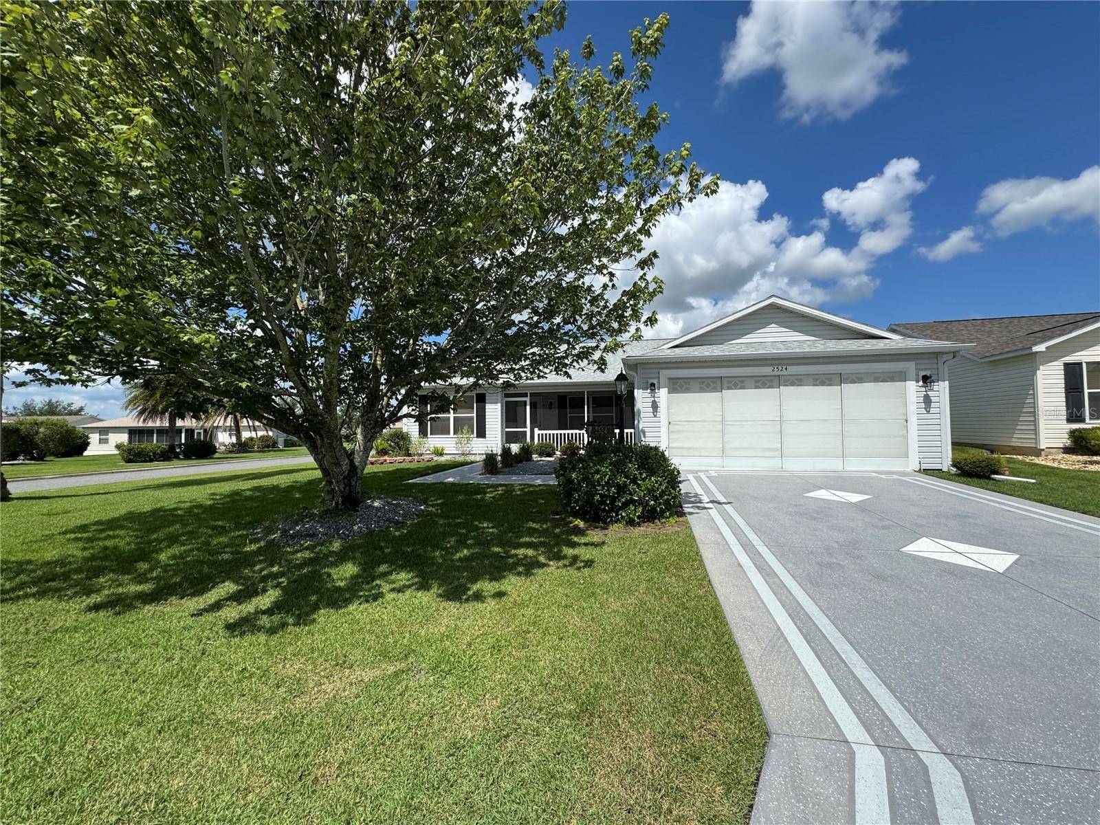 The Villages, FL 32162,2524 ENGLISH IVY CIR