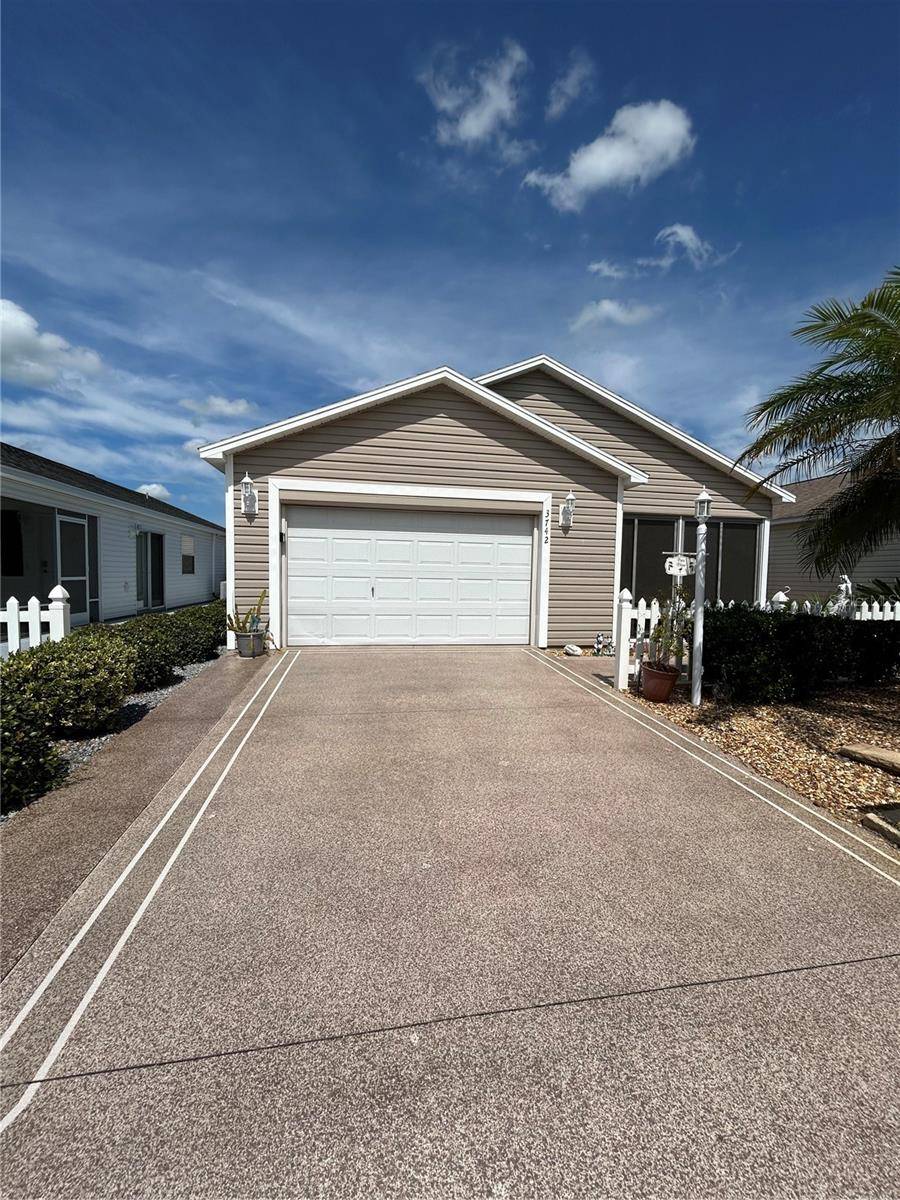 The Villages, FL 32163,3742 VISCAYA CT