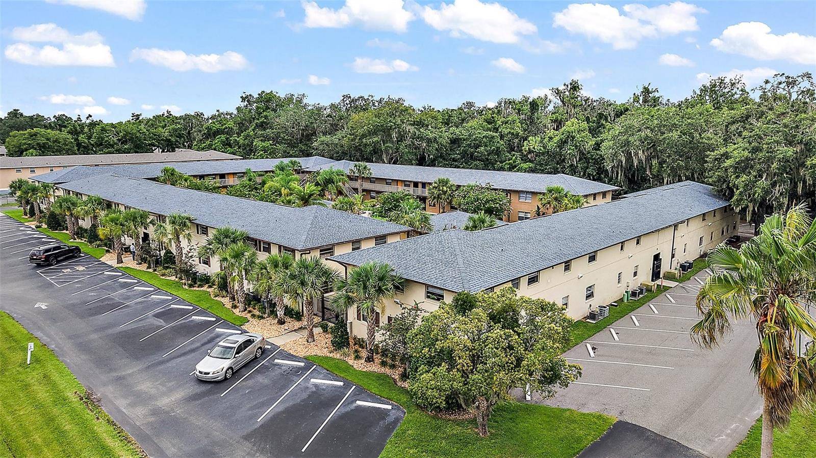 Leesburg, FL 34748,600 W OAK TERRACE DR