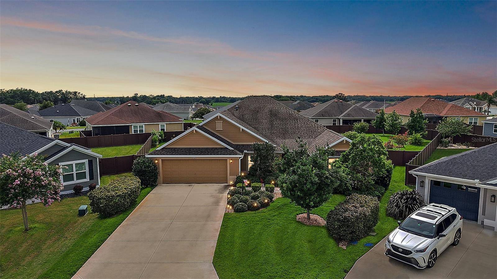 Oxford, FL 34484,3262 SENNETT CIR