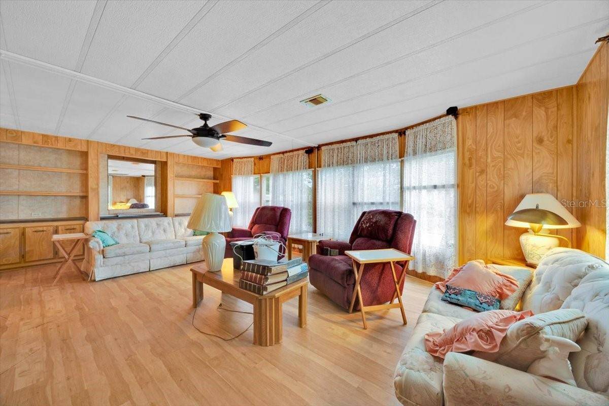 Lakeland, FL 33801,1610 REYNOLDS RD #197
