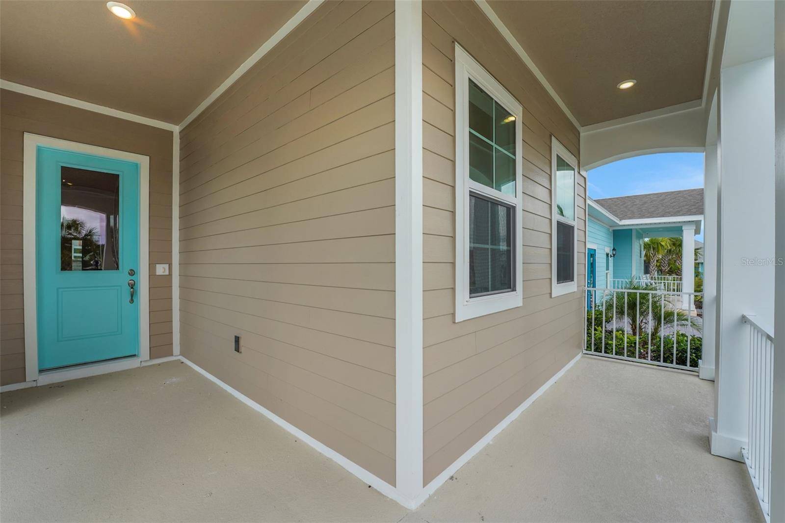 Lady Lake, FL 32159,991 FIESTA KEY CIR