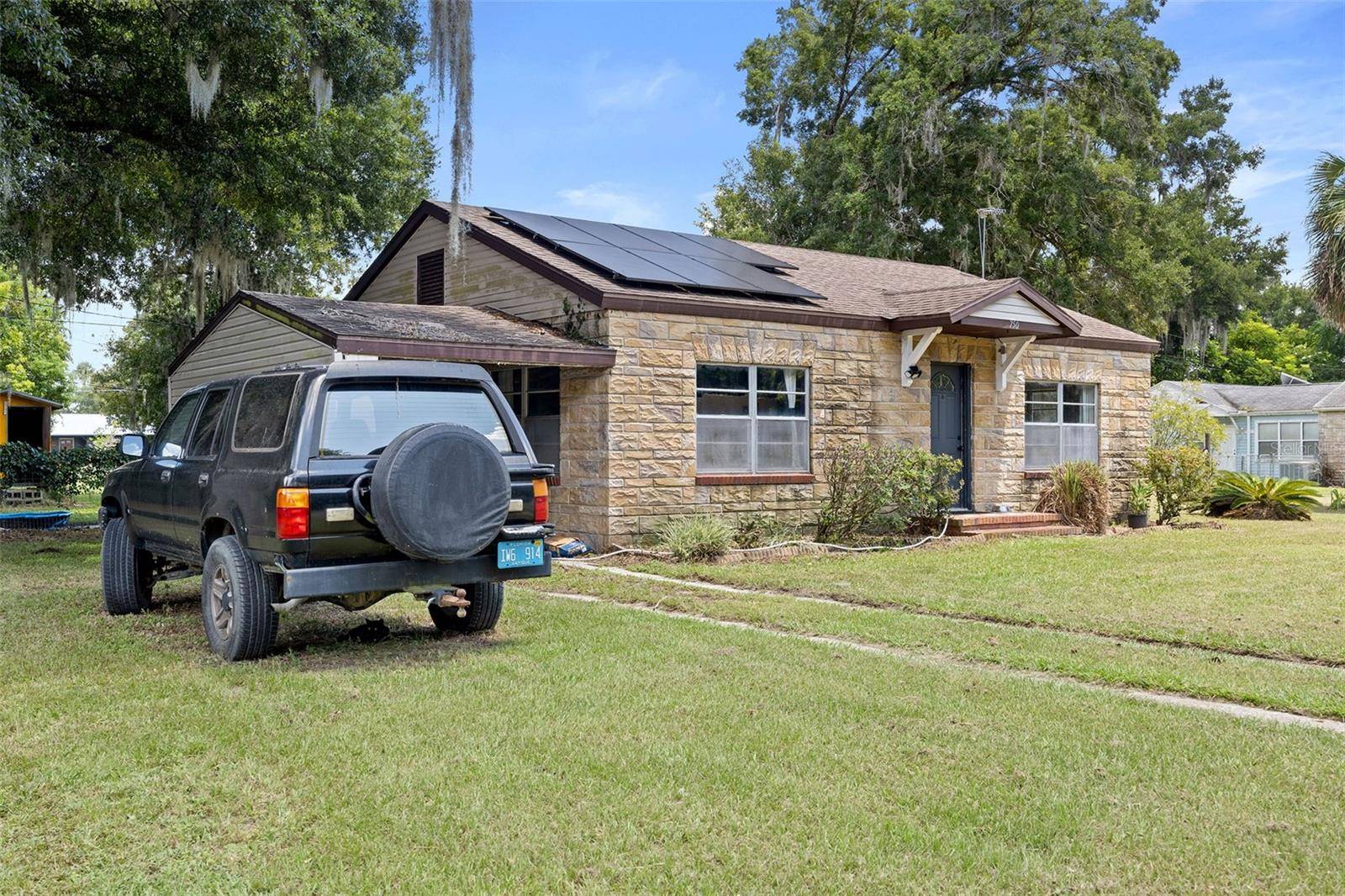 Umatilla, FL 32784,750 N KENTUCKY AVE