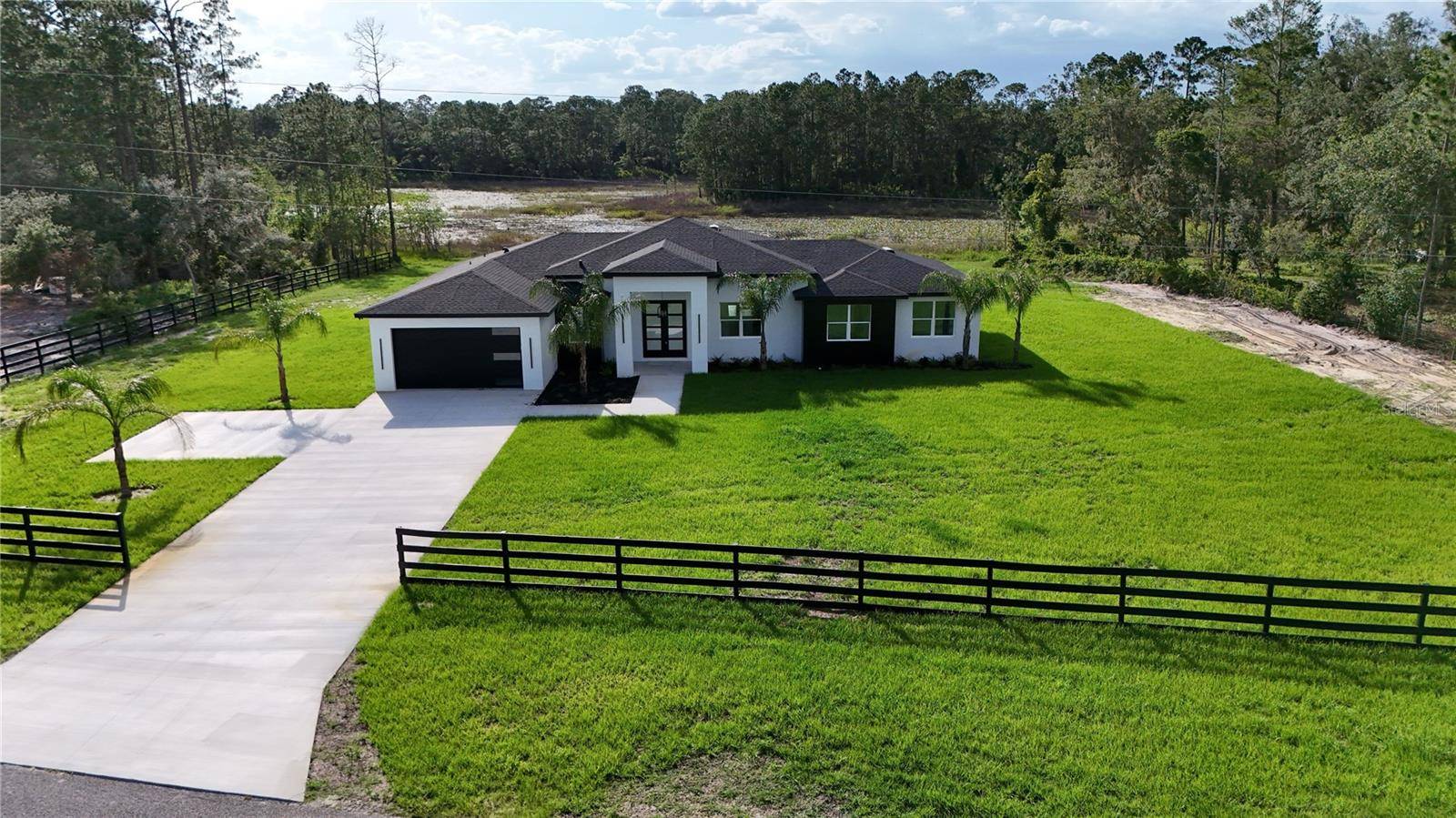 Eustis, FL 32736,39817 FOREST DR