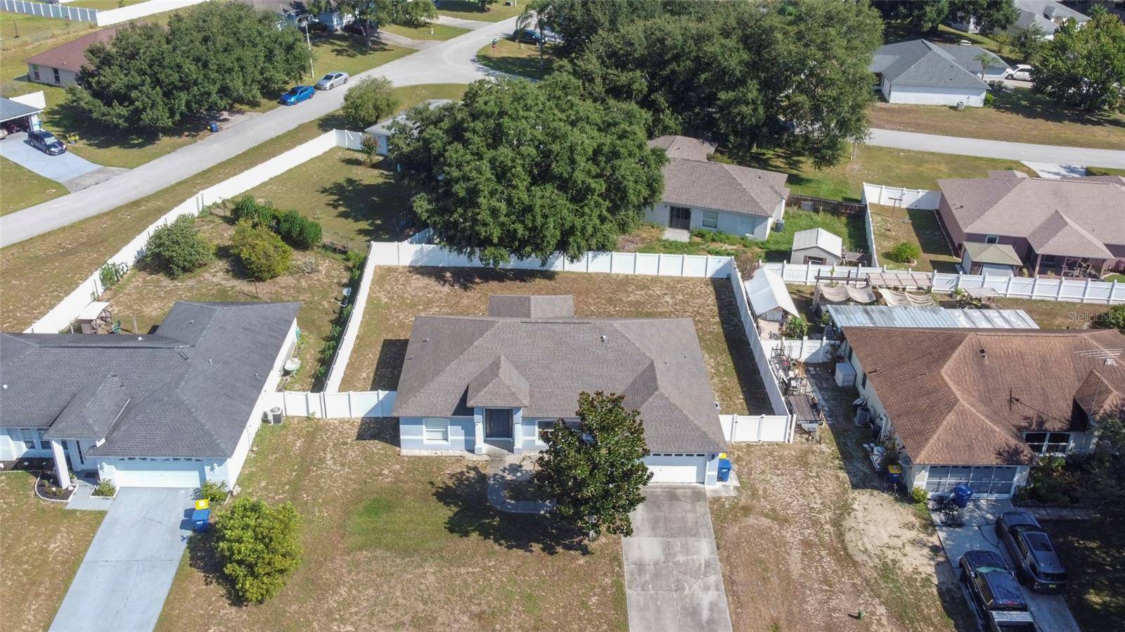 Mascotte, FL 34753,5041 PINE NEEDLE DR