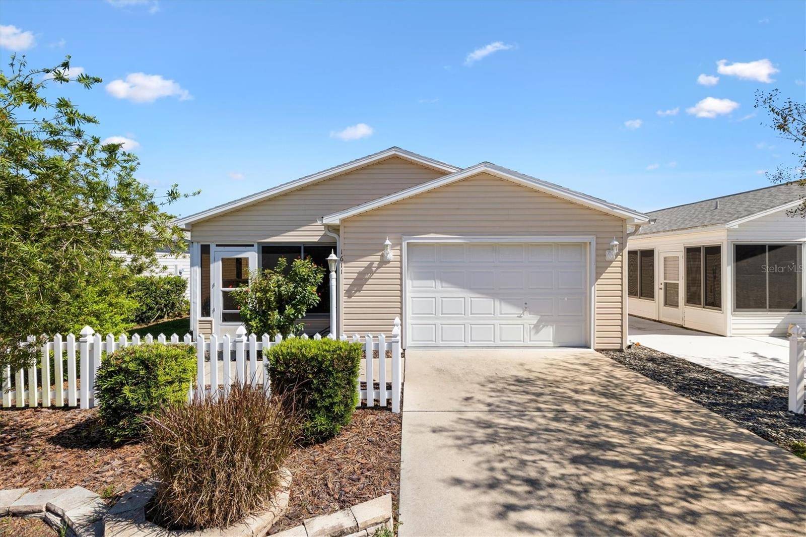 The Villages, FL 32162,1611 CAMPOS DR