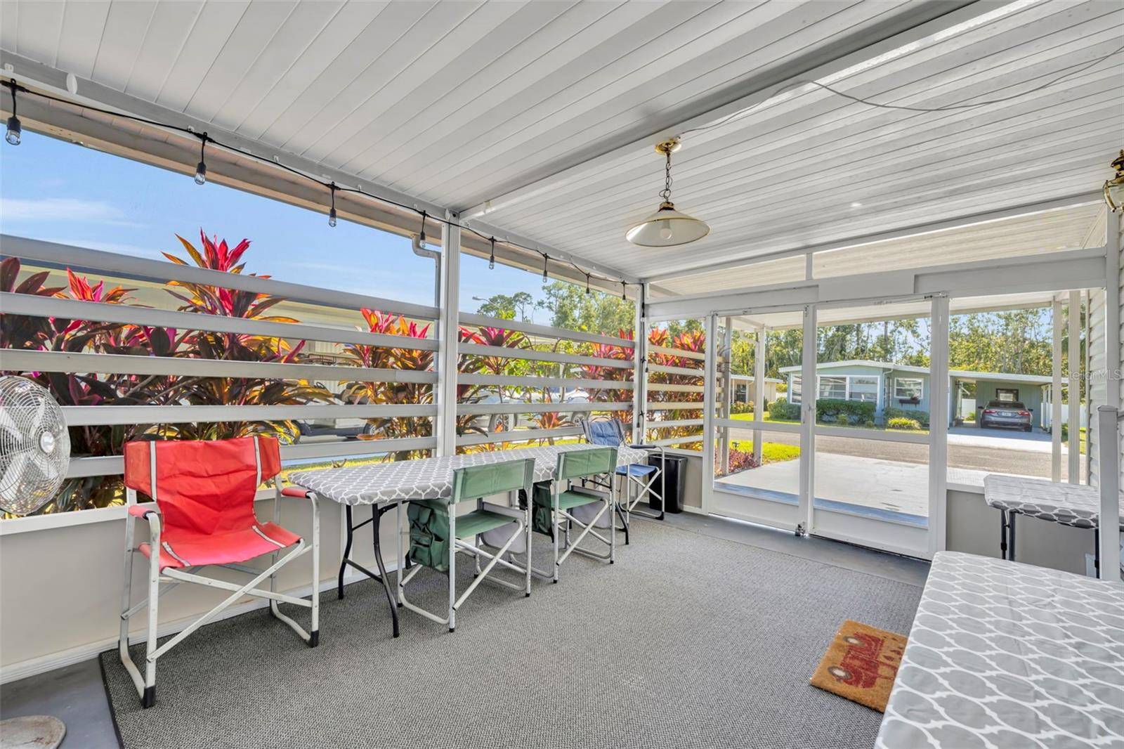 Leesburg, FL 34788,225 PARADISE S