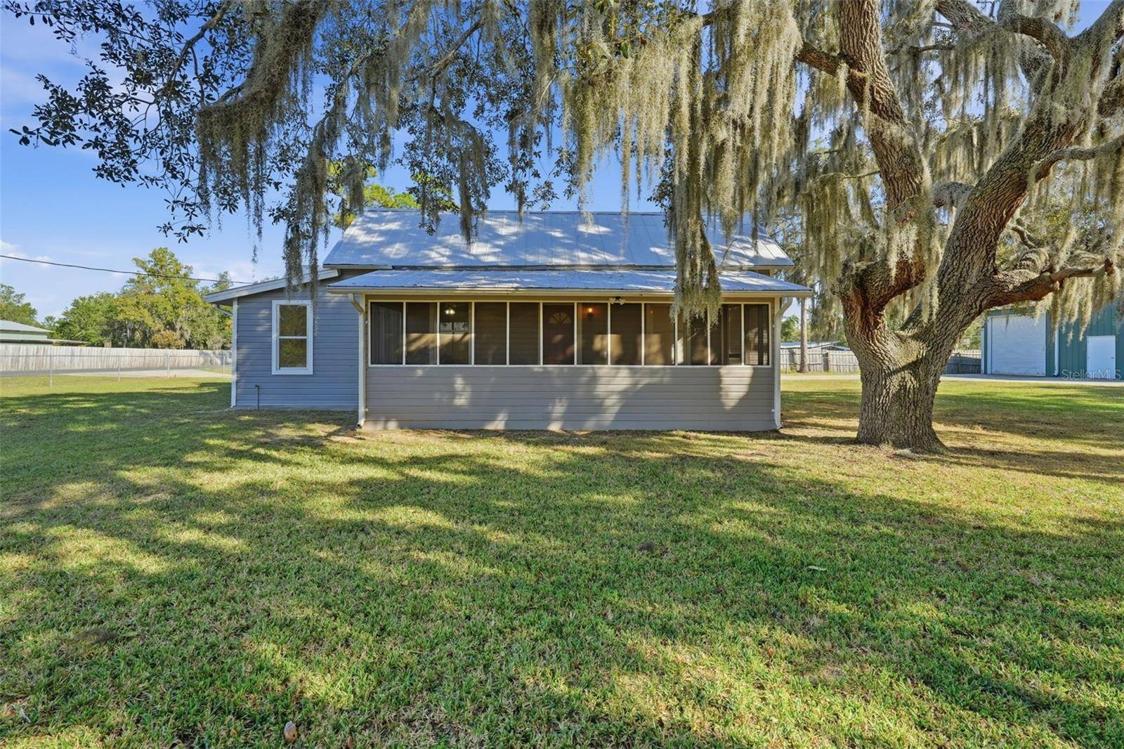 Umatilla, FL 32784,19402 E 5TH ST